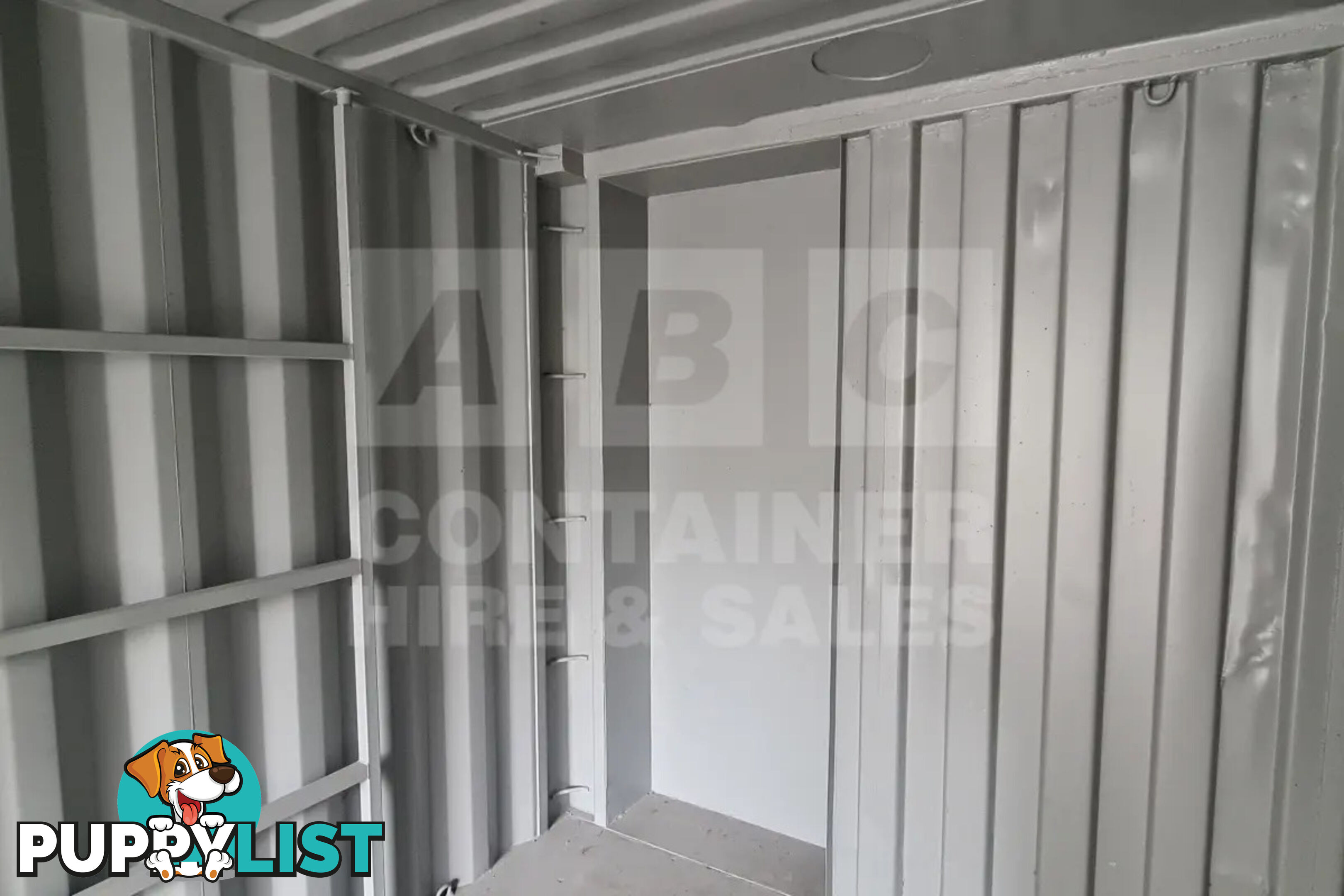 21' PLUMBERS BOX SHIPPING CONTAINER