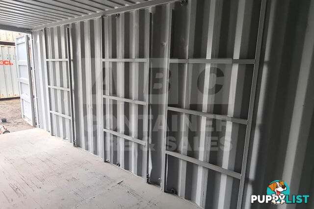 21' PLUMBERS BOX SHIPPING CONTAINER