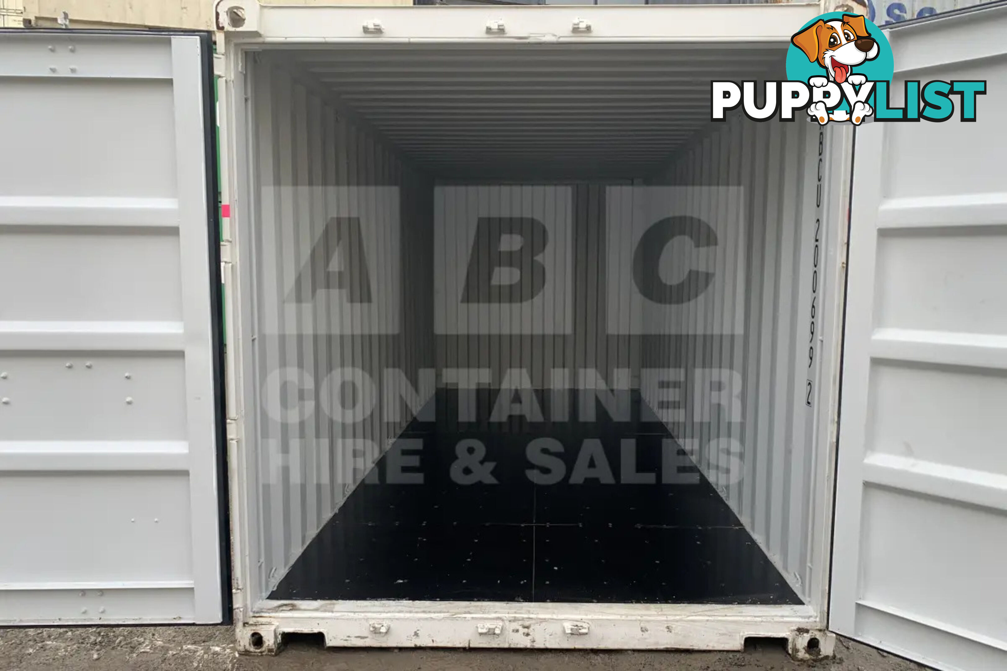 20' STANDARD HEIGHT SHIPPING CONTAINER - in Rockhampton