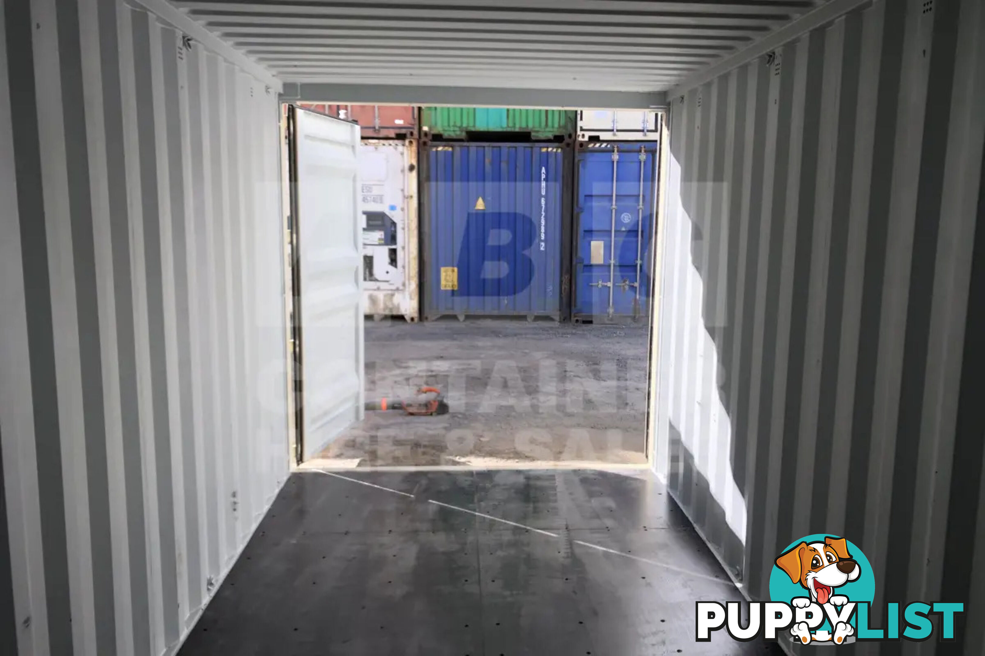 20' STANDARD HEIGHT SHIPPING CONTAINER