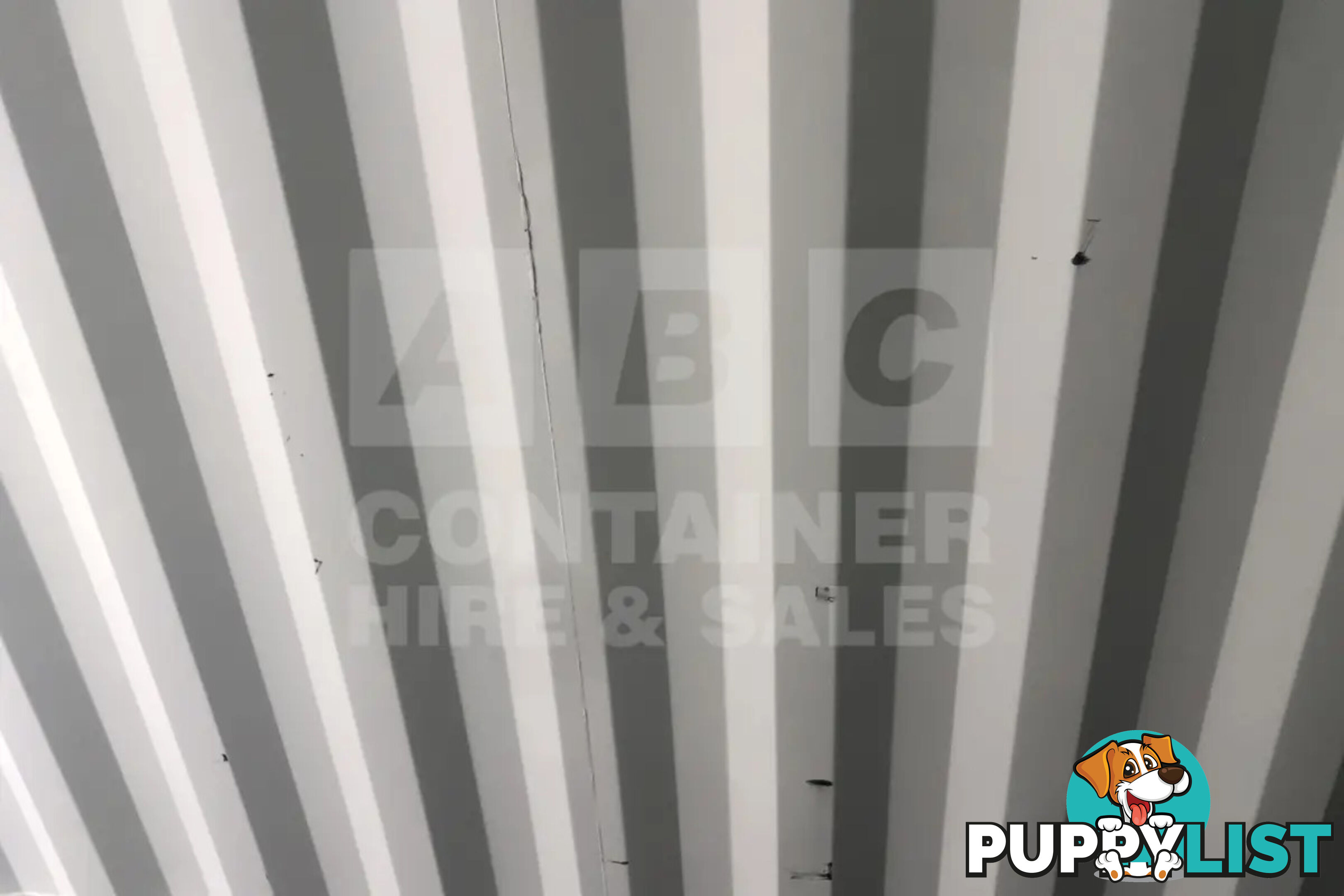 20' STANDARD HEIGHT SHIPPING CONTAINER