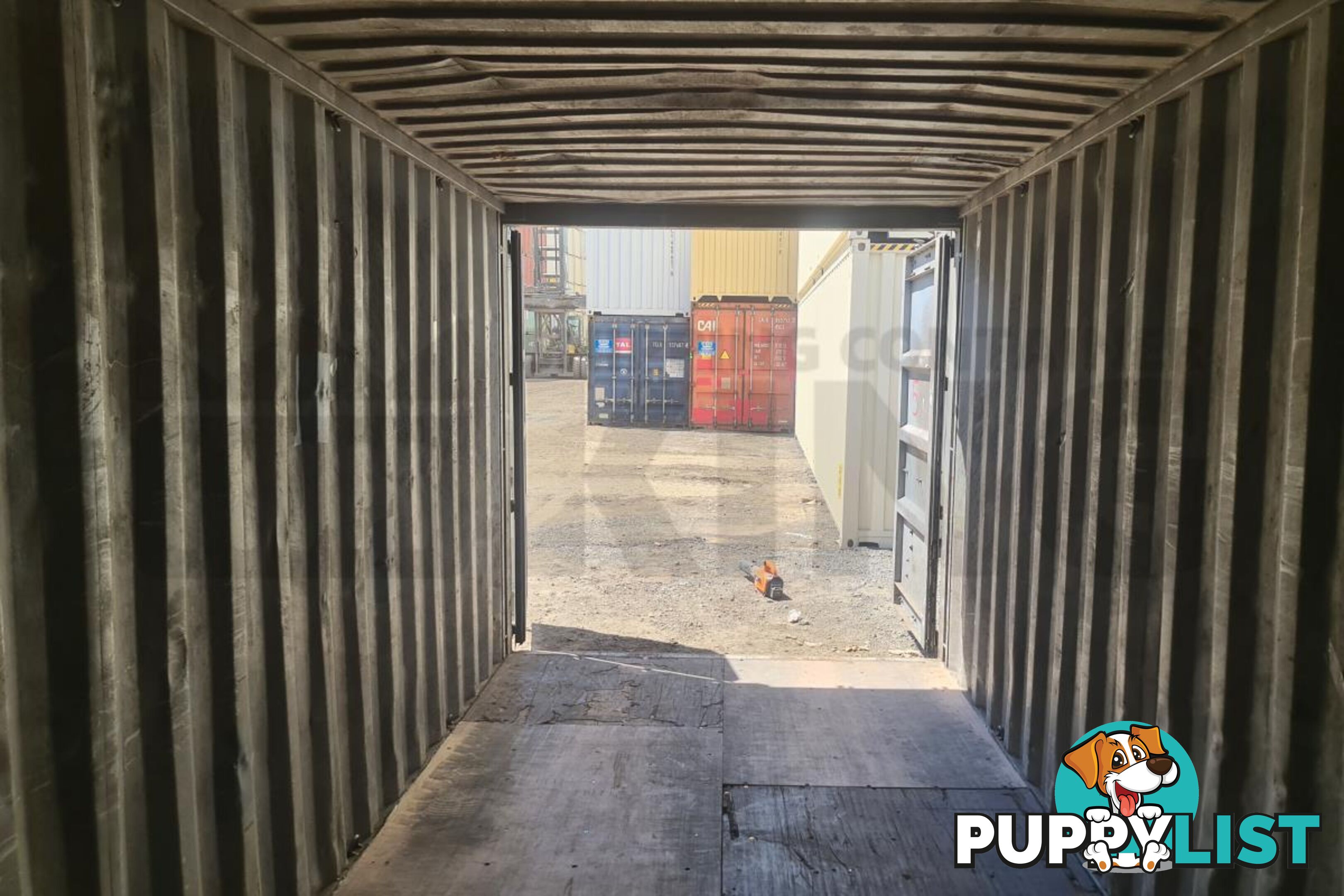 20' STANDARD HEIGHT SHIPPING CONTAINER - in Rockhampton