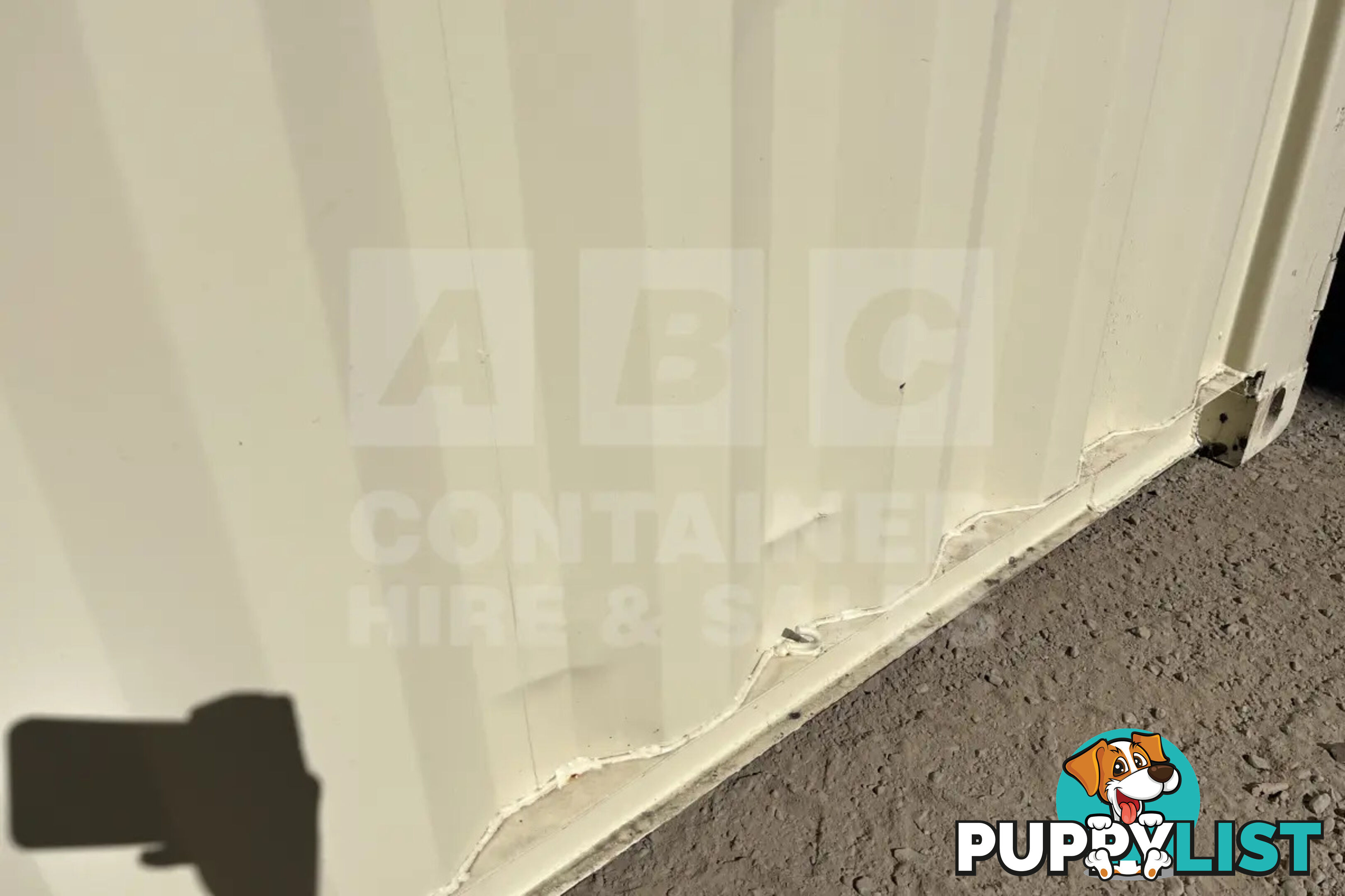20' STANDARD HEIGHT SHIPPING CONTAINER