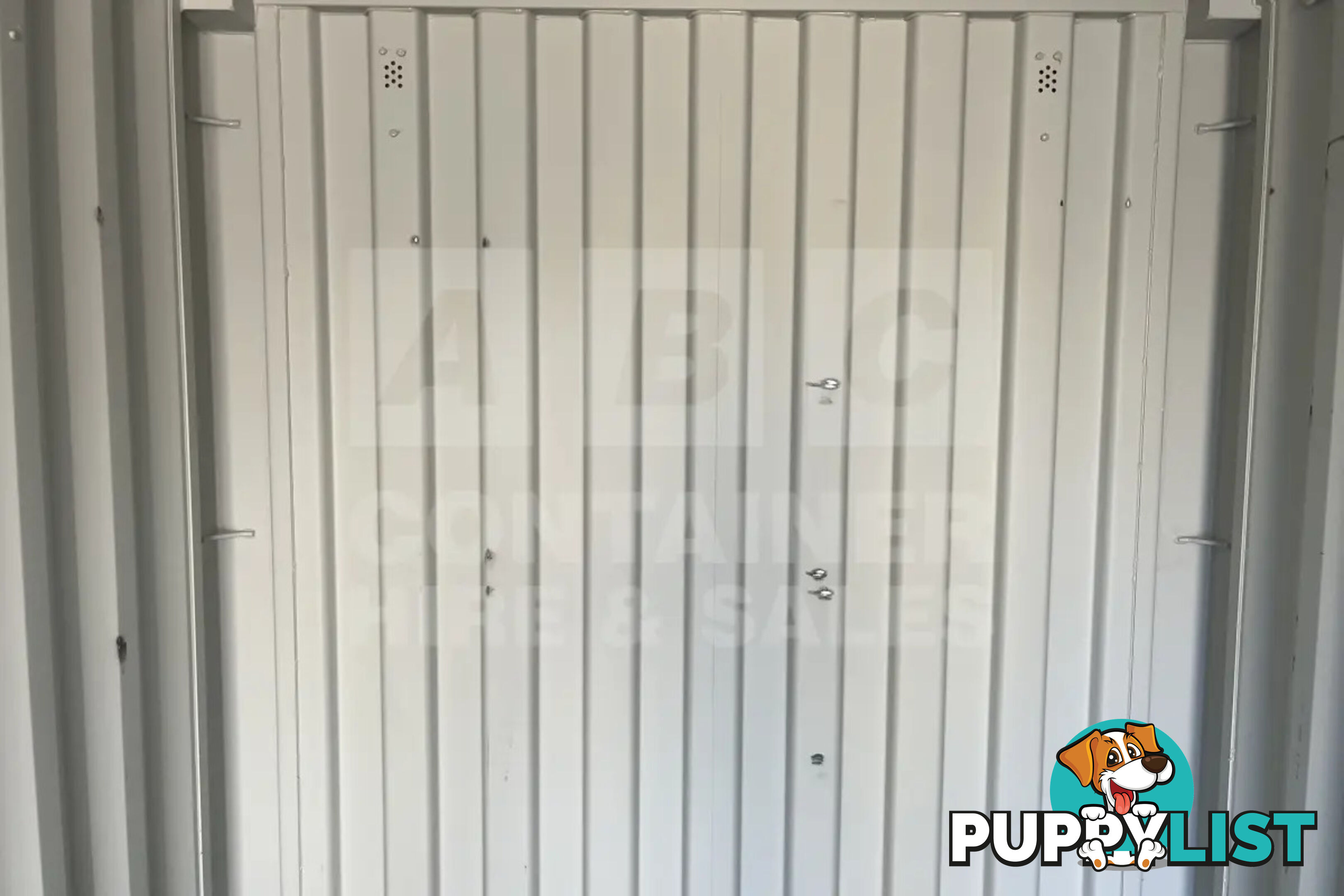 20' STANDARD HEIGHT SHIPPING CONTAINER