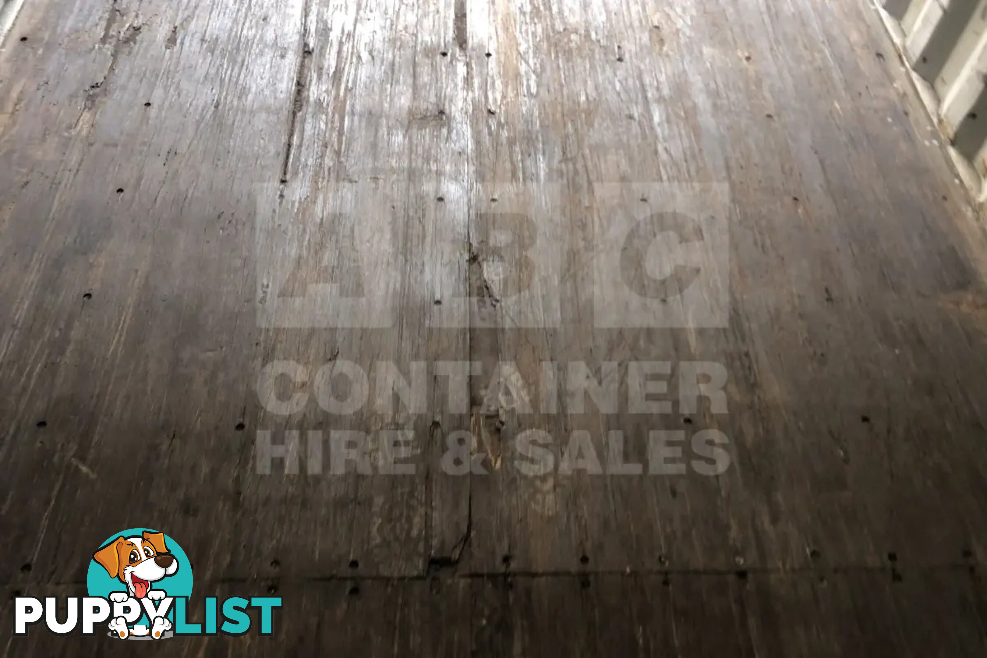 20' STANDARD HEIGHT SHIPPING CONTAINER