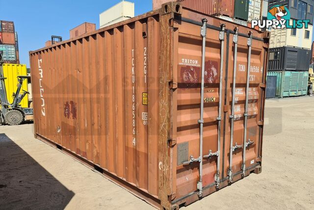 20' STANDARD HEIGHT SHIPPING CONTAINER - in Childers