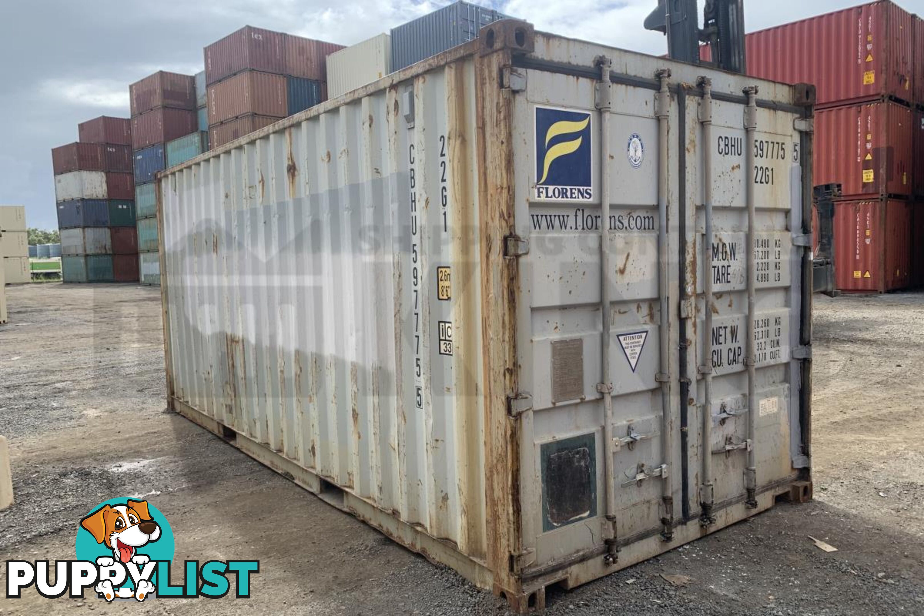 20' STANDARD HEIGHT SHIPPING CONTAINER - in Brisbane