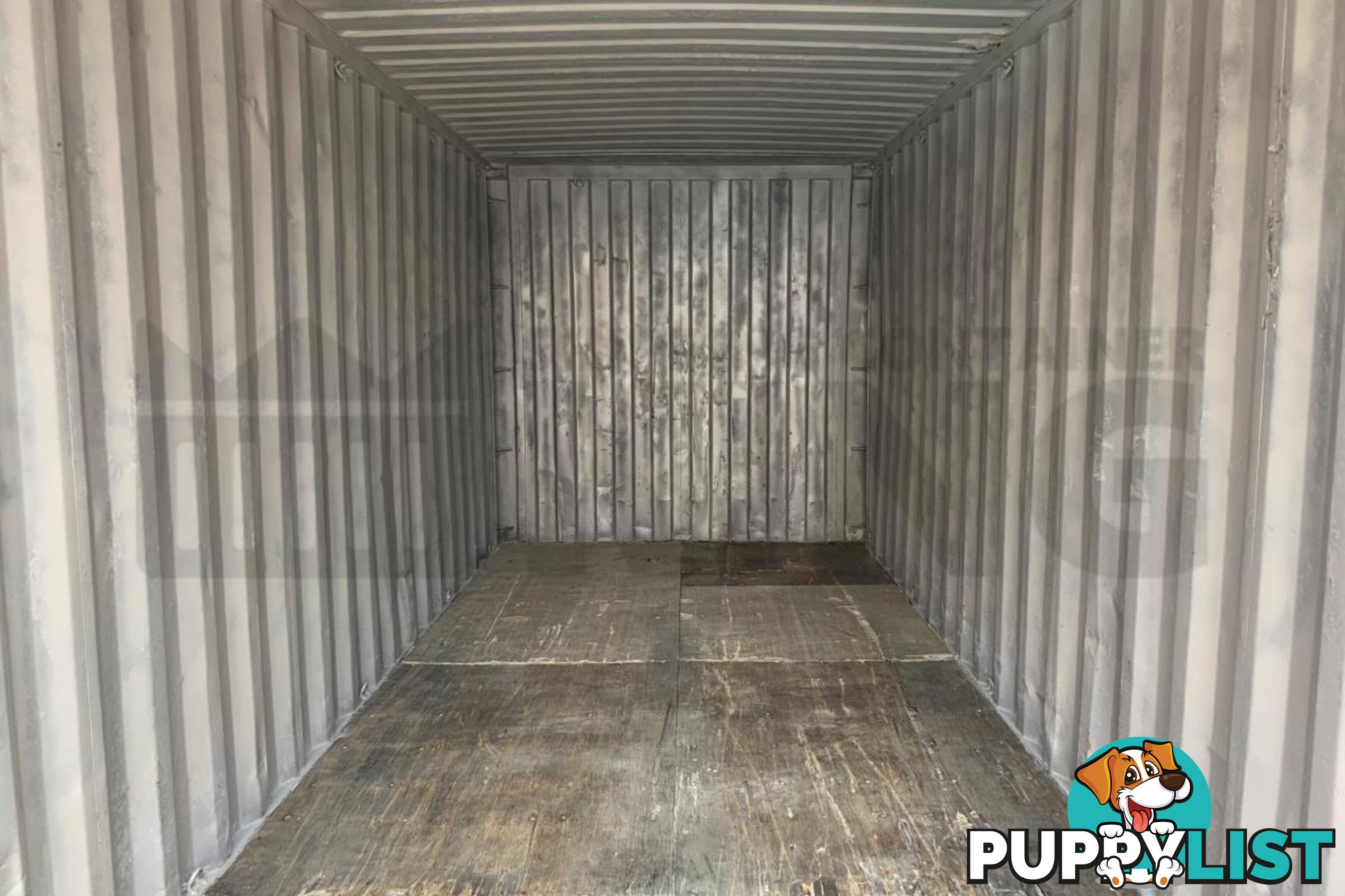 20' STANDARD HEIGHT SHIPPING CONTAINER - in Brisbane