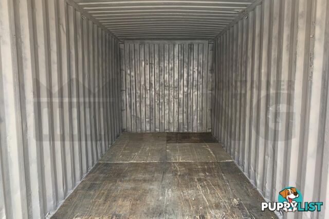 20' STANDARD HEIGHT SHIPPING CONTAINER - in Brisbane