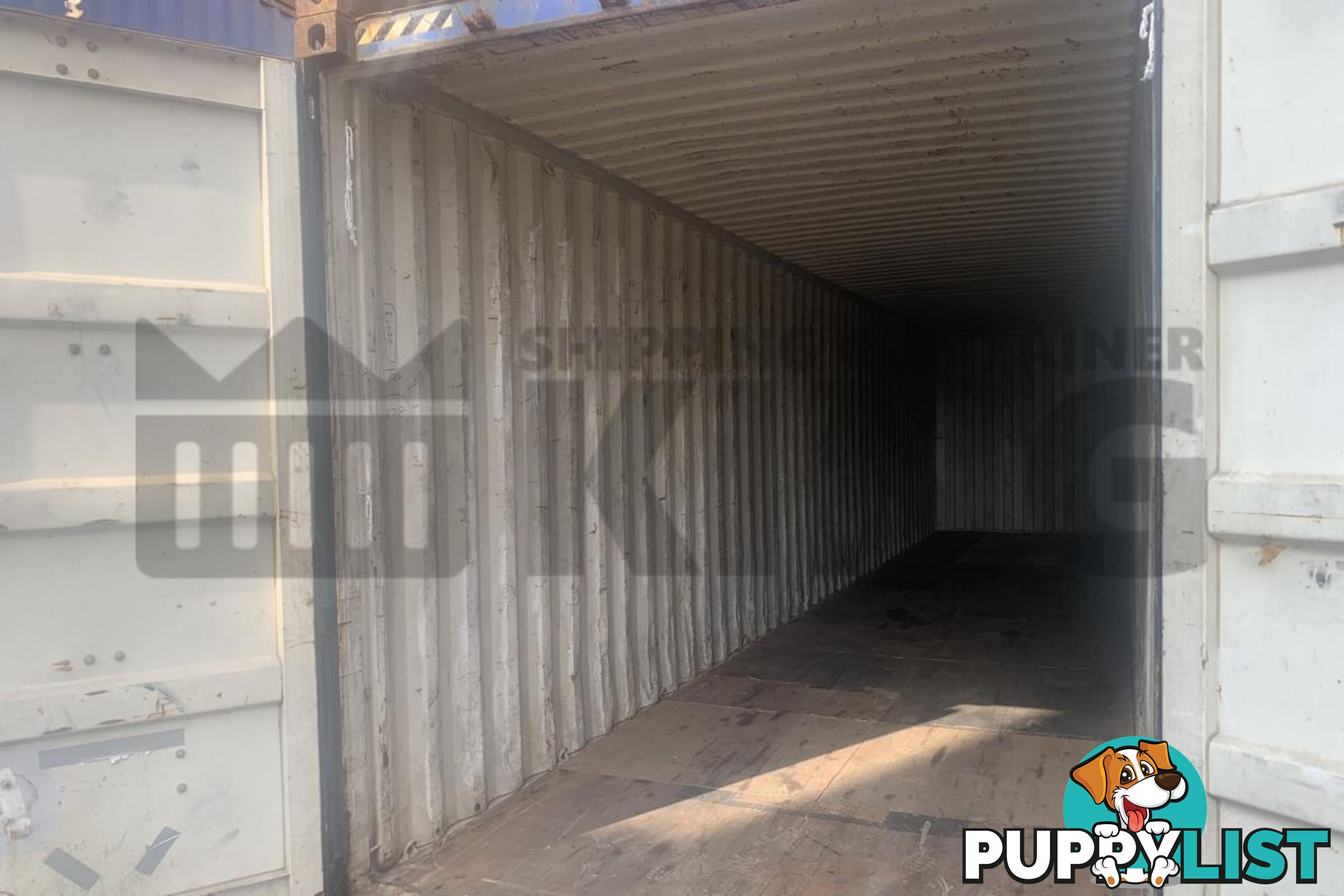 40' HIGH CUBE SHIPPING CONTAINER
