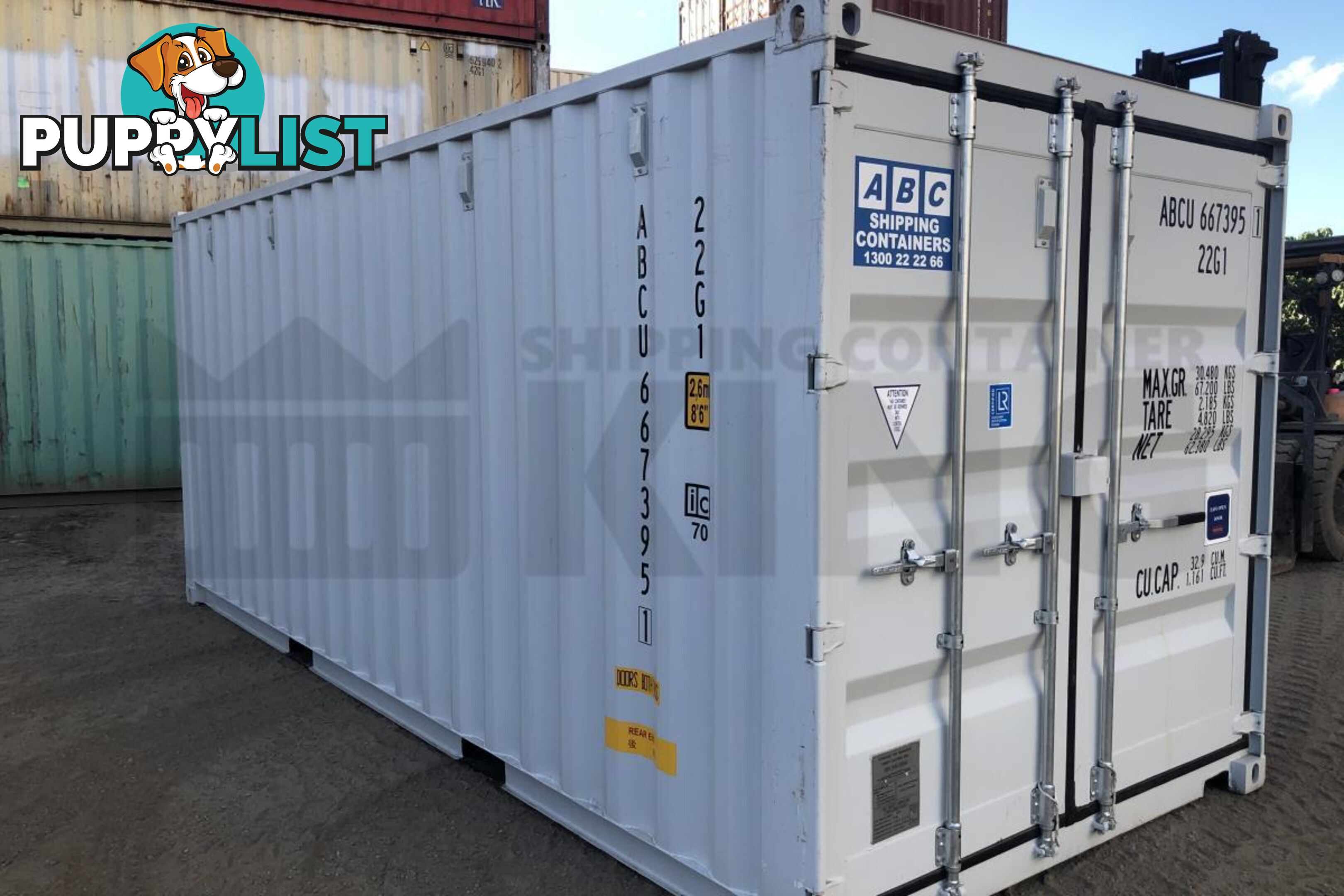 20' STANDARD HEIGHT SHIPPING CONTAINER (TRI DOOR) - in Gympie