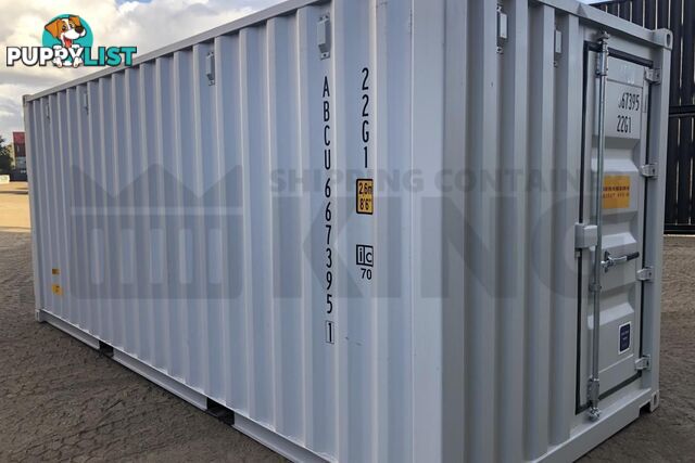 20' STANDARD HEIGHT SHIPPING CONTAINER (TRI DOOR) - in Gympie