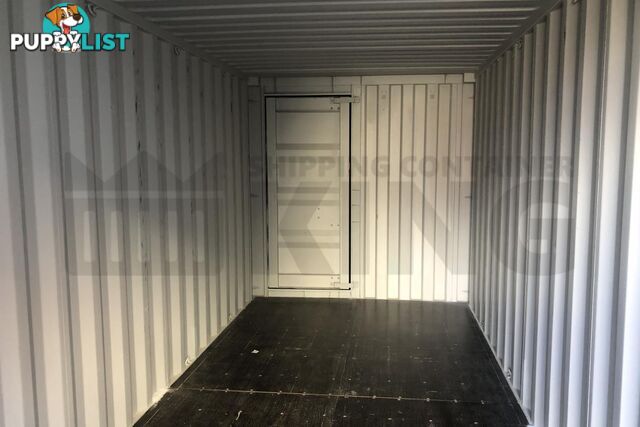 20' STANDARD HEIGHT SHIPPING CONTAINER (TRI DOOR) - in Gympie