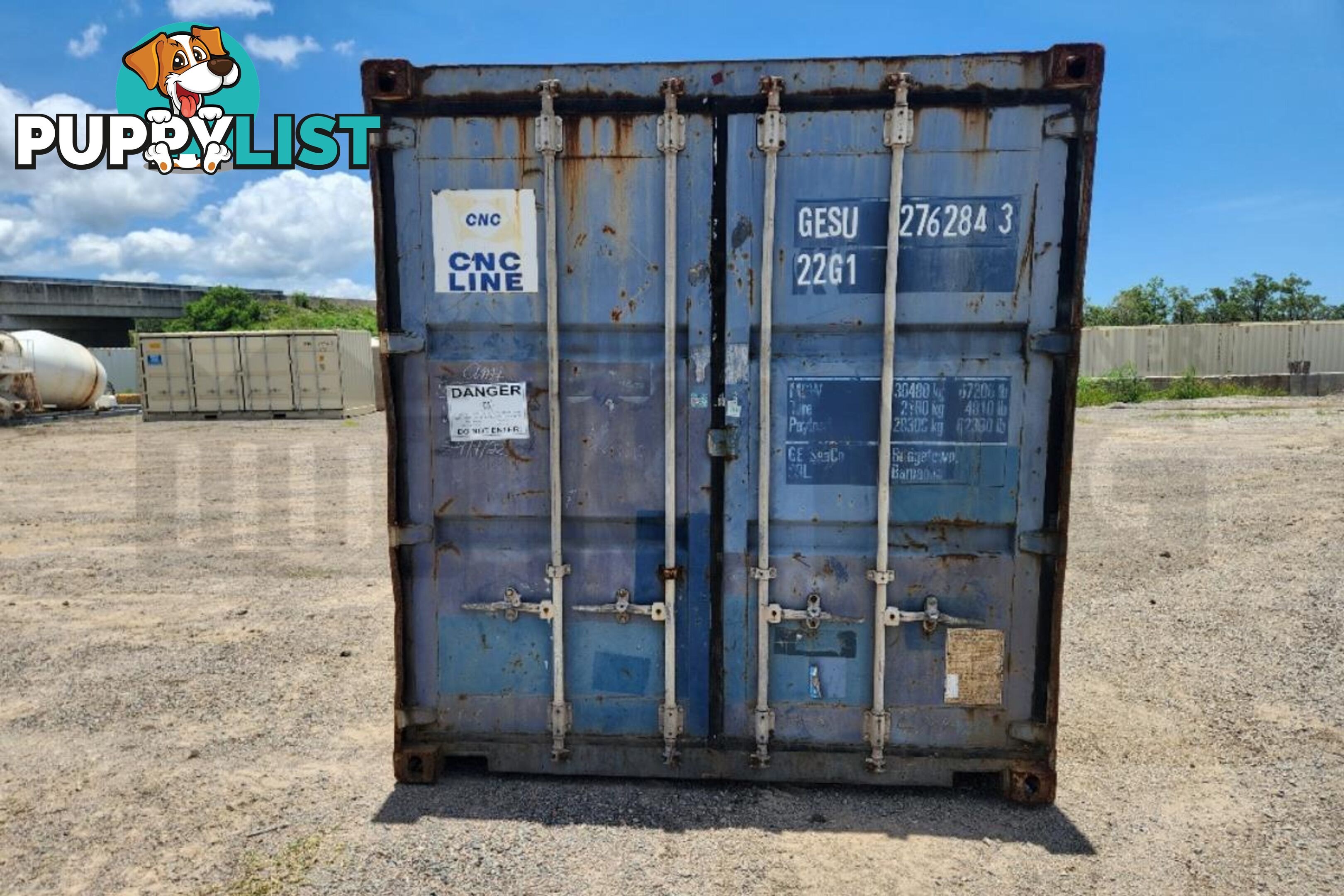 20' STANDARD HEIGHT SHIPPING CONTAINER - in Townsville