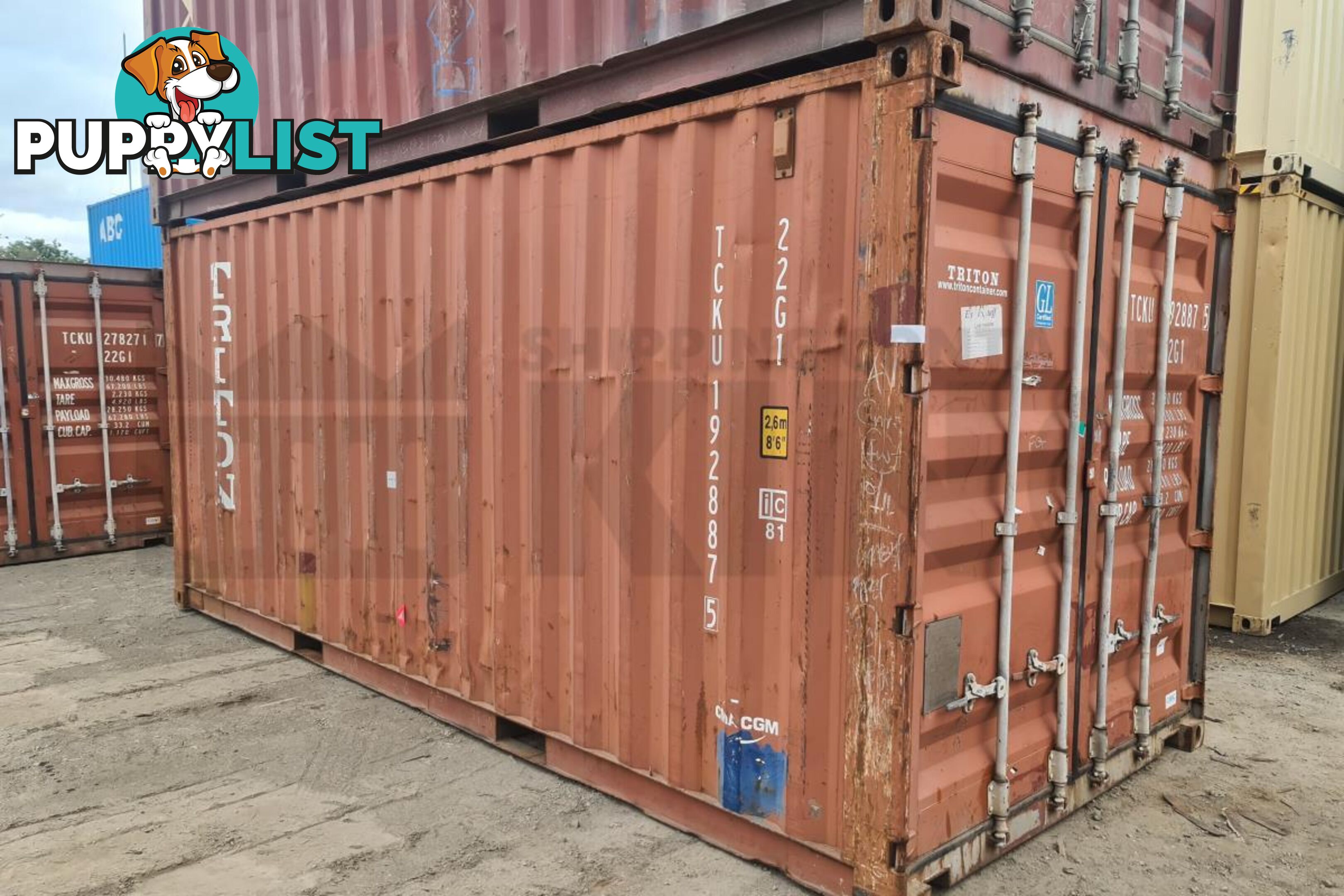 20' STANDARD HEIGHT SHIPPING CONTAINER - in Brisbane