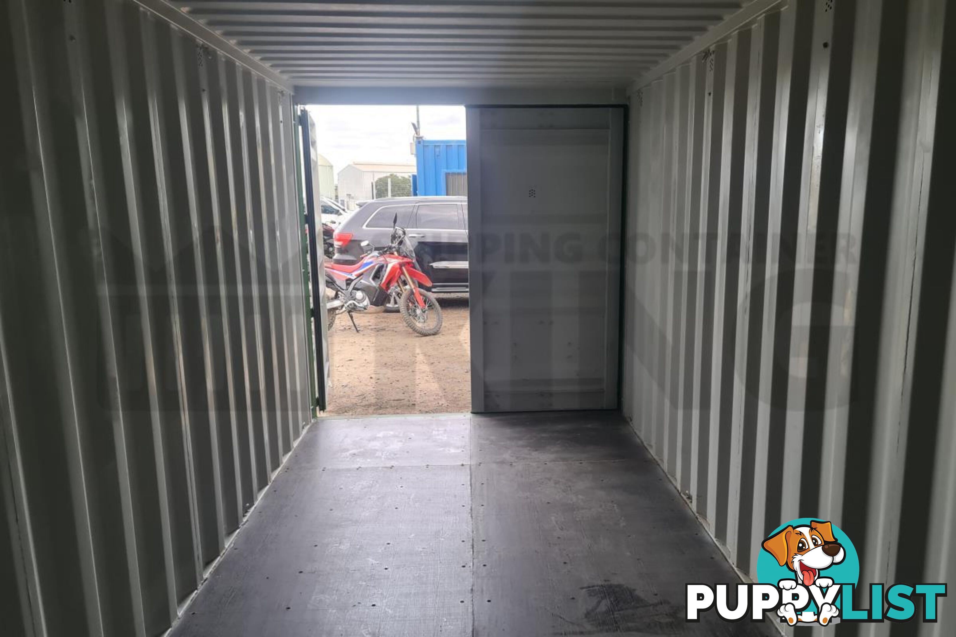 20' STANDARD HEIGHT SHIPPING CONTAINER - in Rockhampton