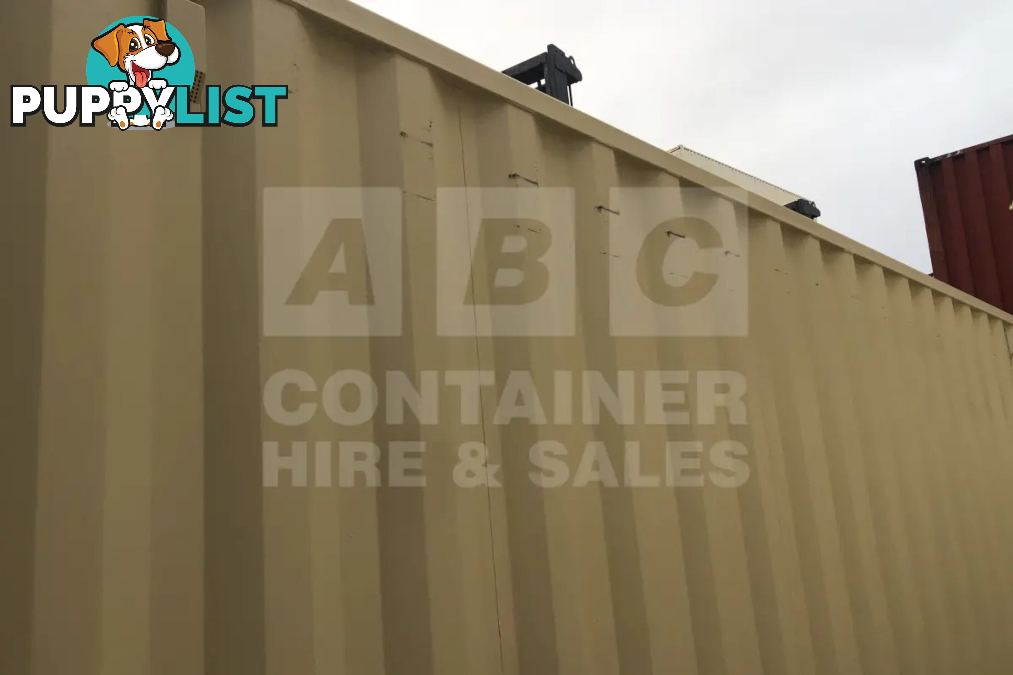 20' HIGH CUBE SHIPPING CONTAINER - in Brisbane