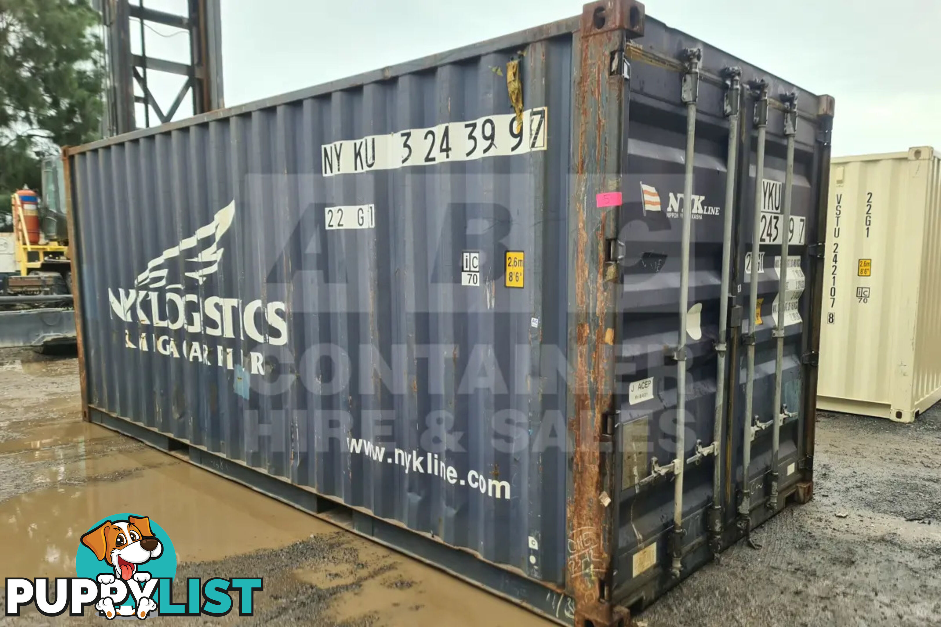 20' STANDARD HEIGHT SHIPPING CONTAINER