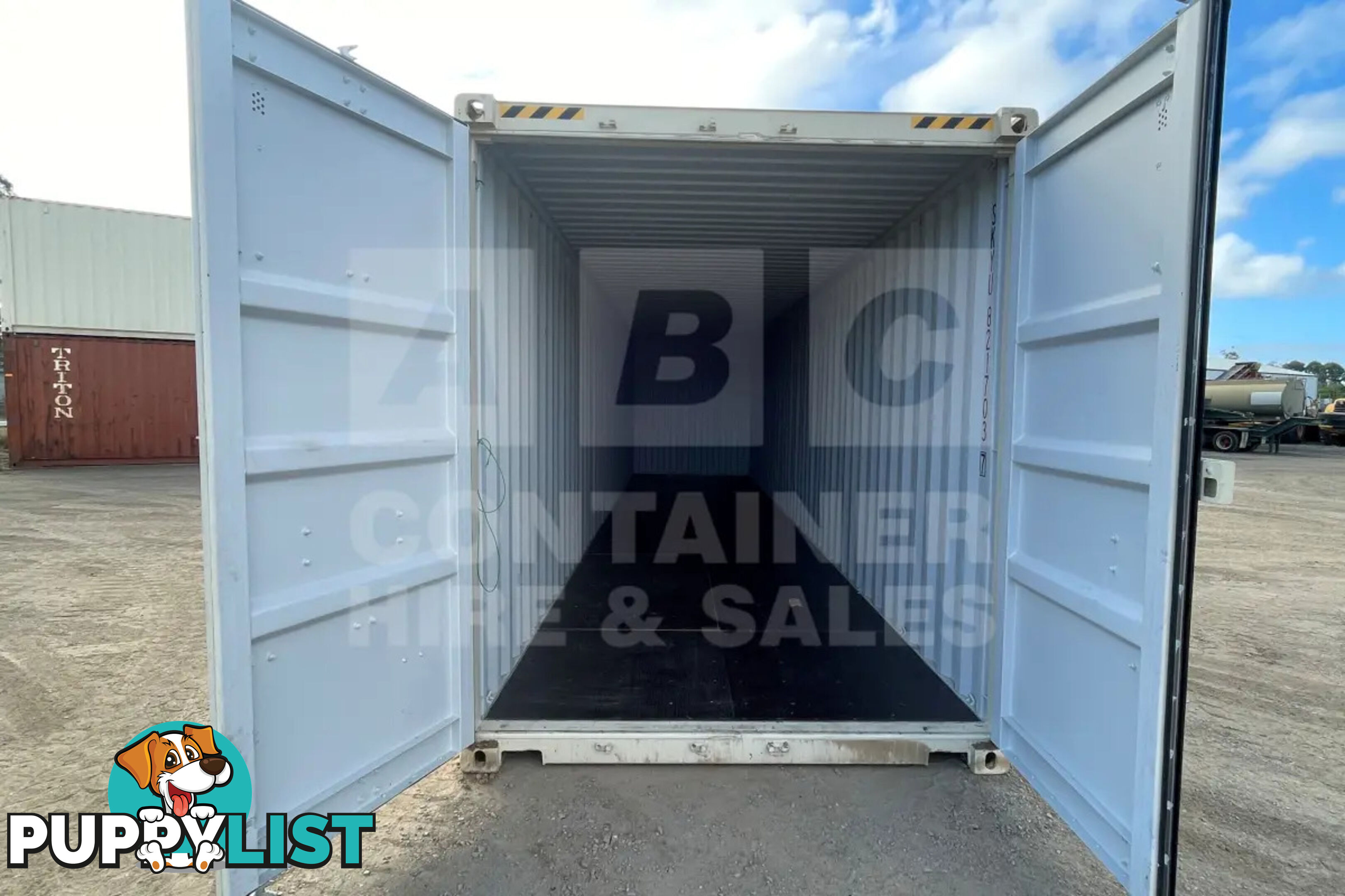 40' HIGH CUBE SHIPPING CONTAINER