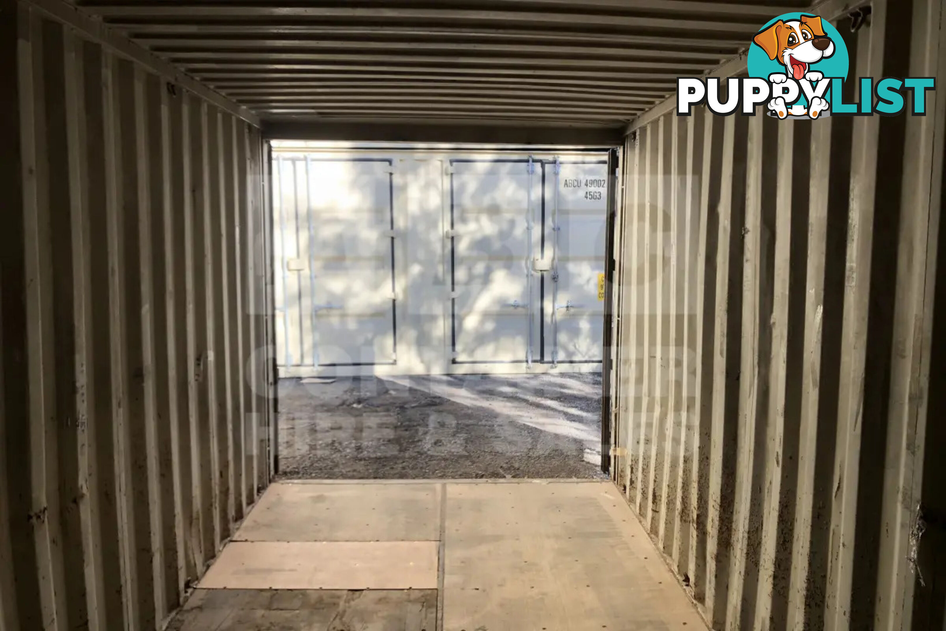 20' STANDARD HEIGHT SHIPPING CONTAINER - in Brisbane
