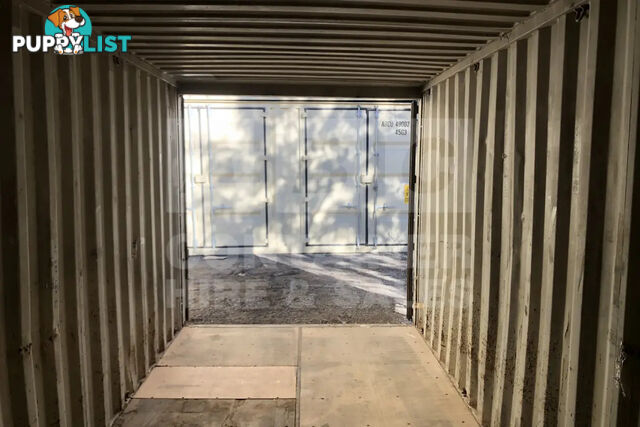 20' STANDARD HEIGHT SHIPPING CONTAINER - in Brisbane