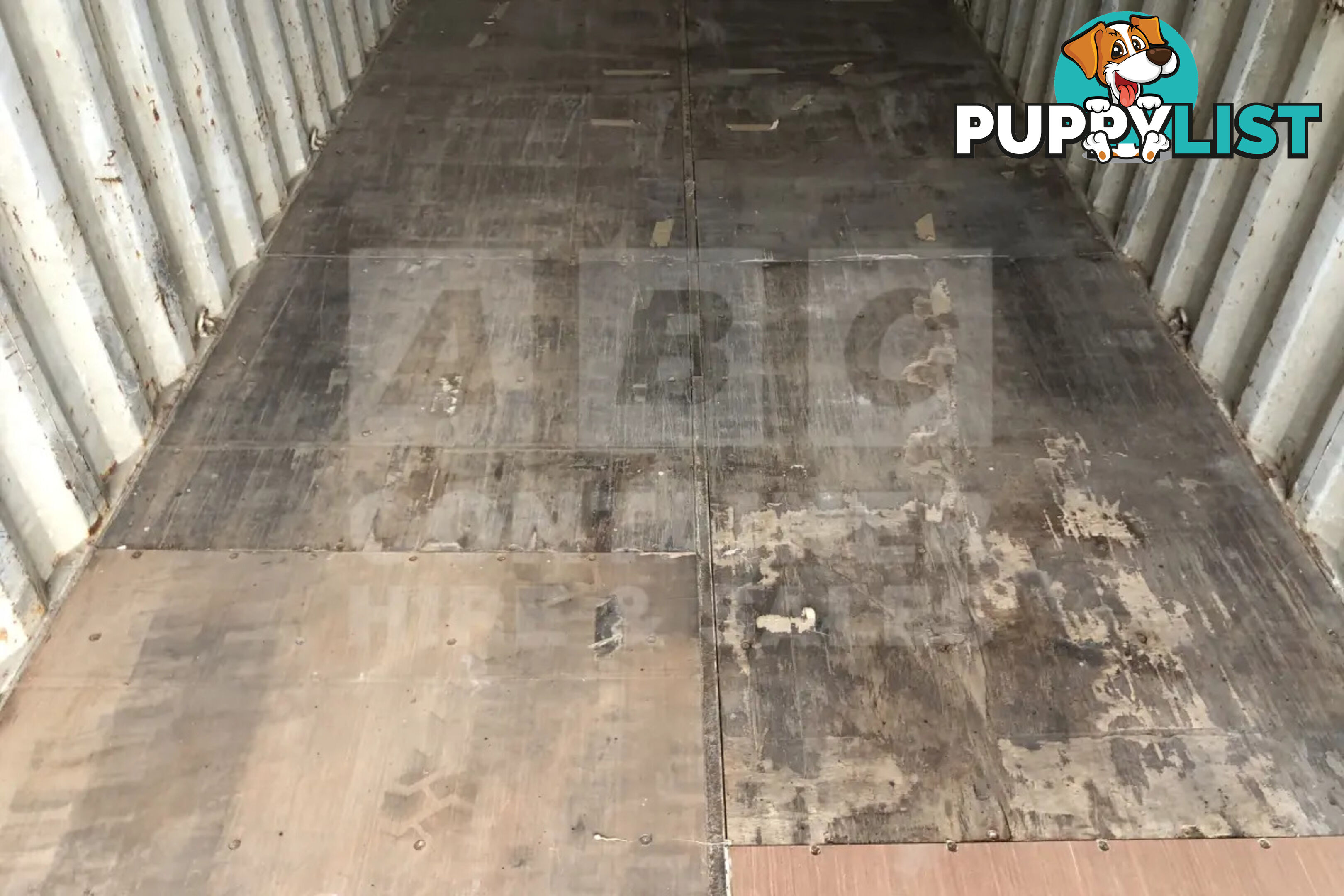 20' STANDARD HEIGHT SHIPPING CONTAINER - in Brisbane