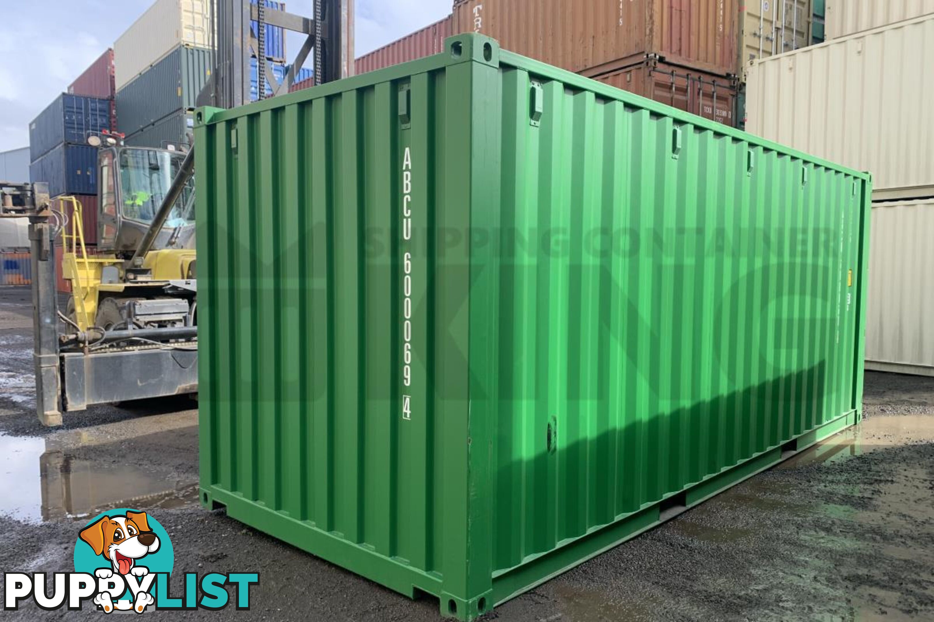 20' STANDARD HEIGHT SHIPPING CONTAINER - in Rockhampton