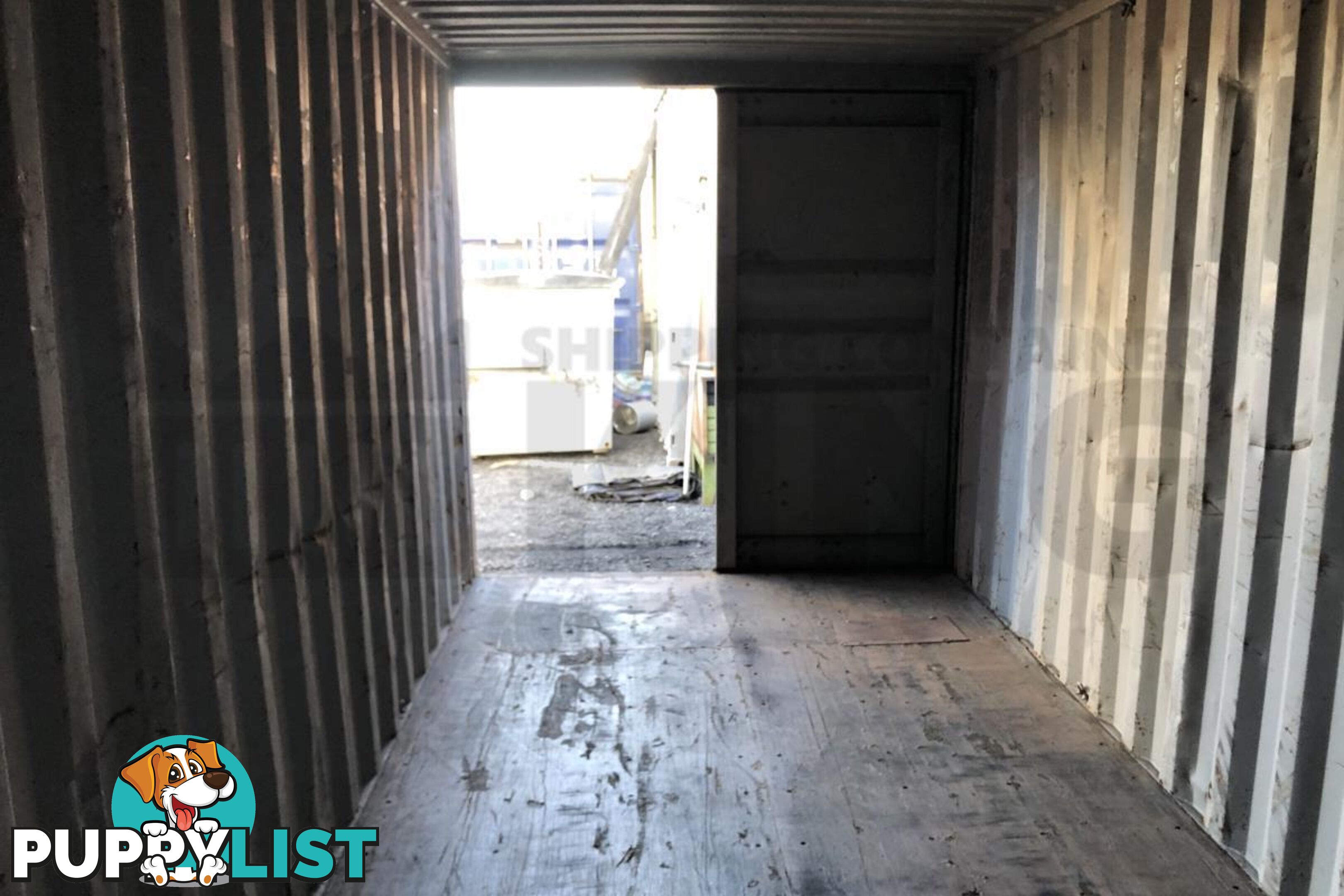 20' STANDARD HEIGHT SHIPPING CONTAINER - in Rockhampton