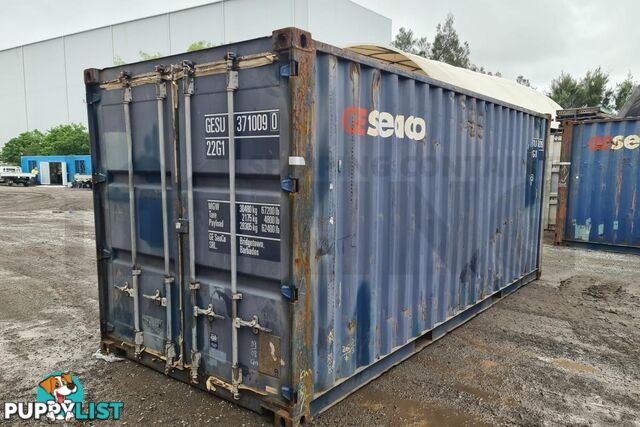 20' STANDARD HEIGHT SHIPPING CONTAINER - in Brisbane