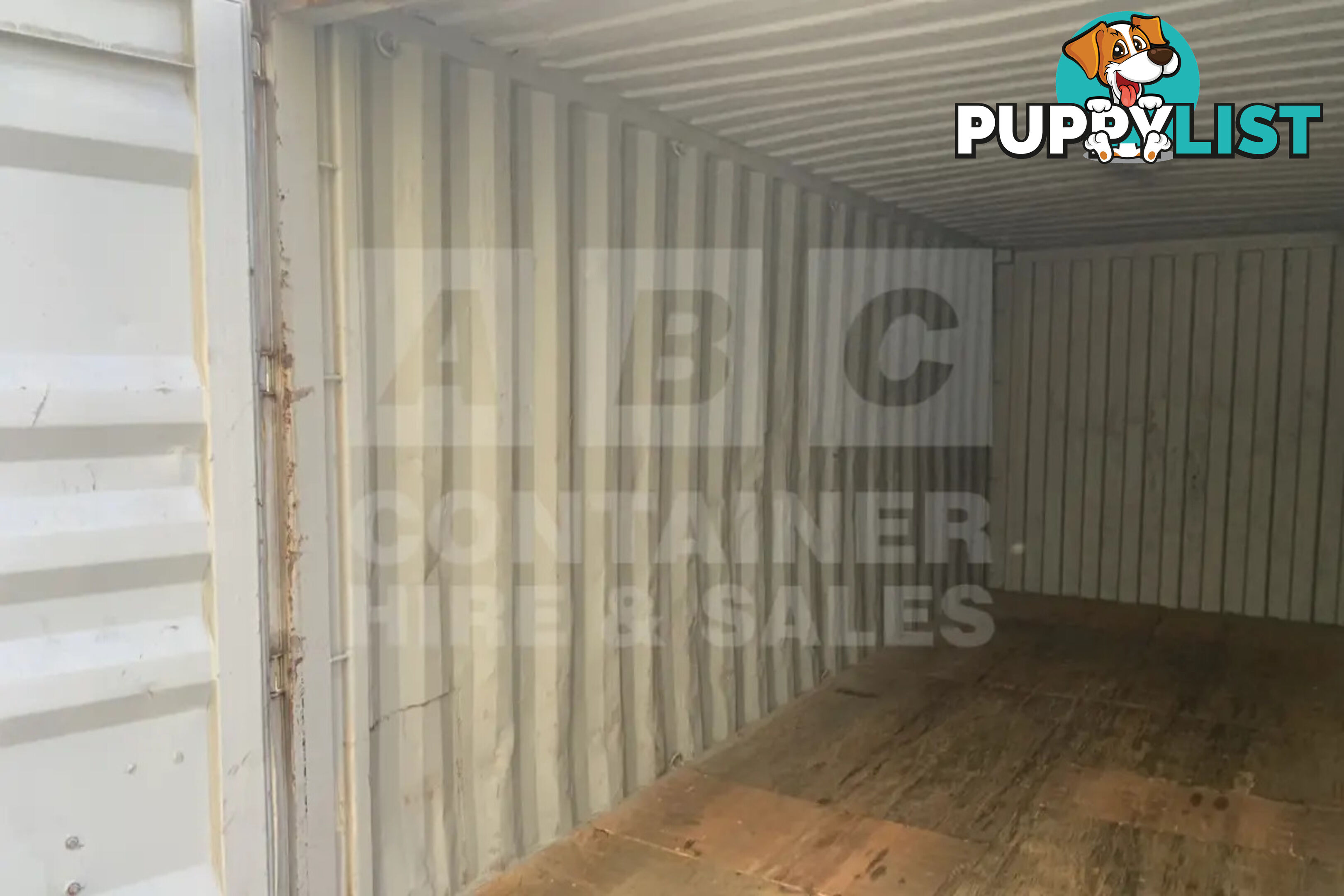 20' STANDARD HEIGHT SHIPPING CONTAINER - in Brisbane