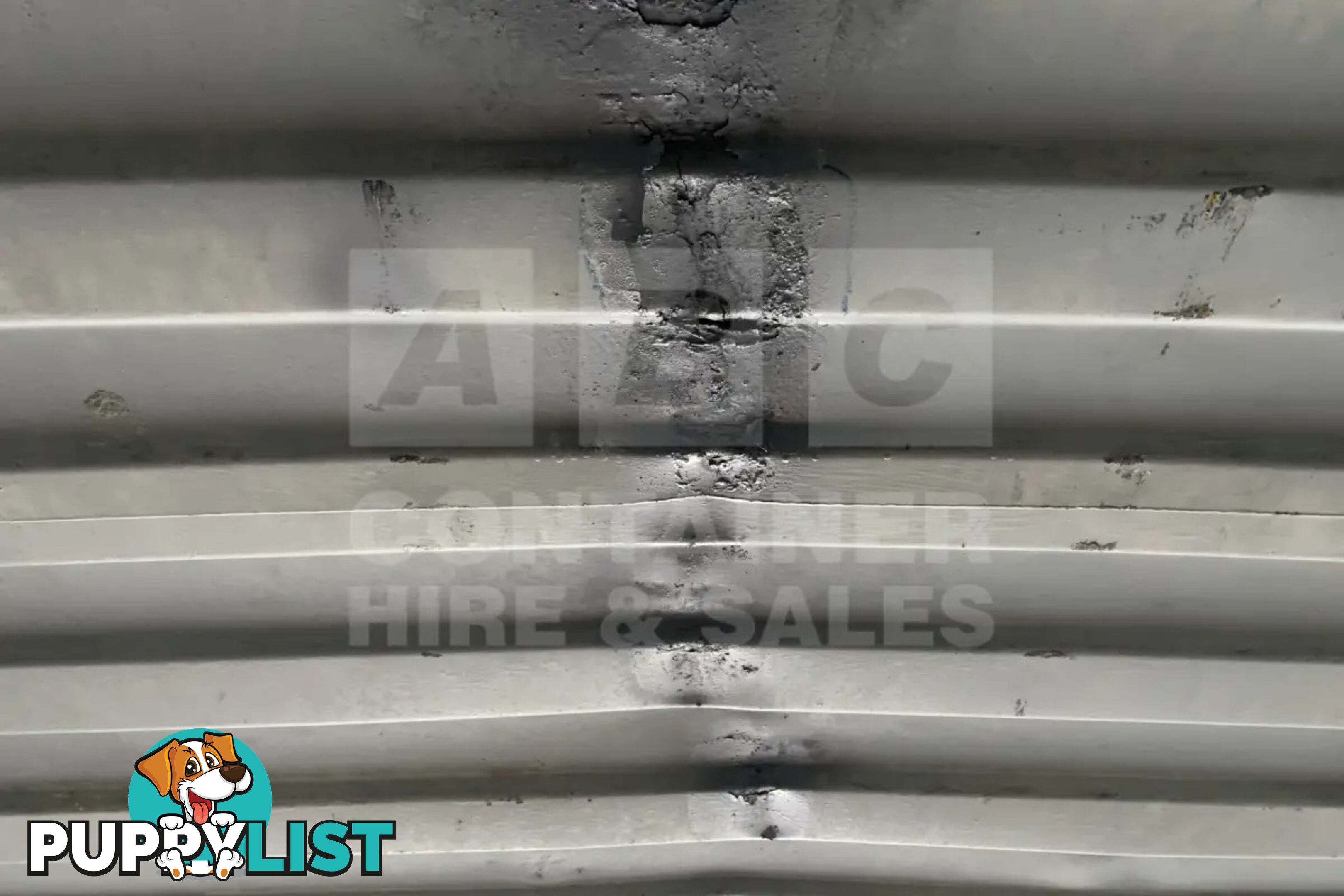 20' STANDARD HEIGHT SHIPPING CONTAINER - in Brisbane