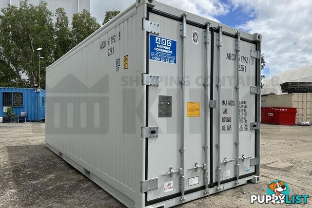 20' STANDARD HEIGHT REFRIGERATED "REEFER" SHIPPING CONTAINER (OPERATIONAL) - in Brisbane