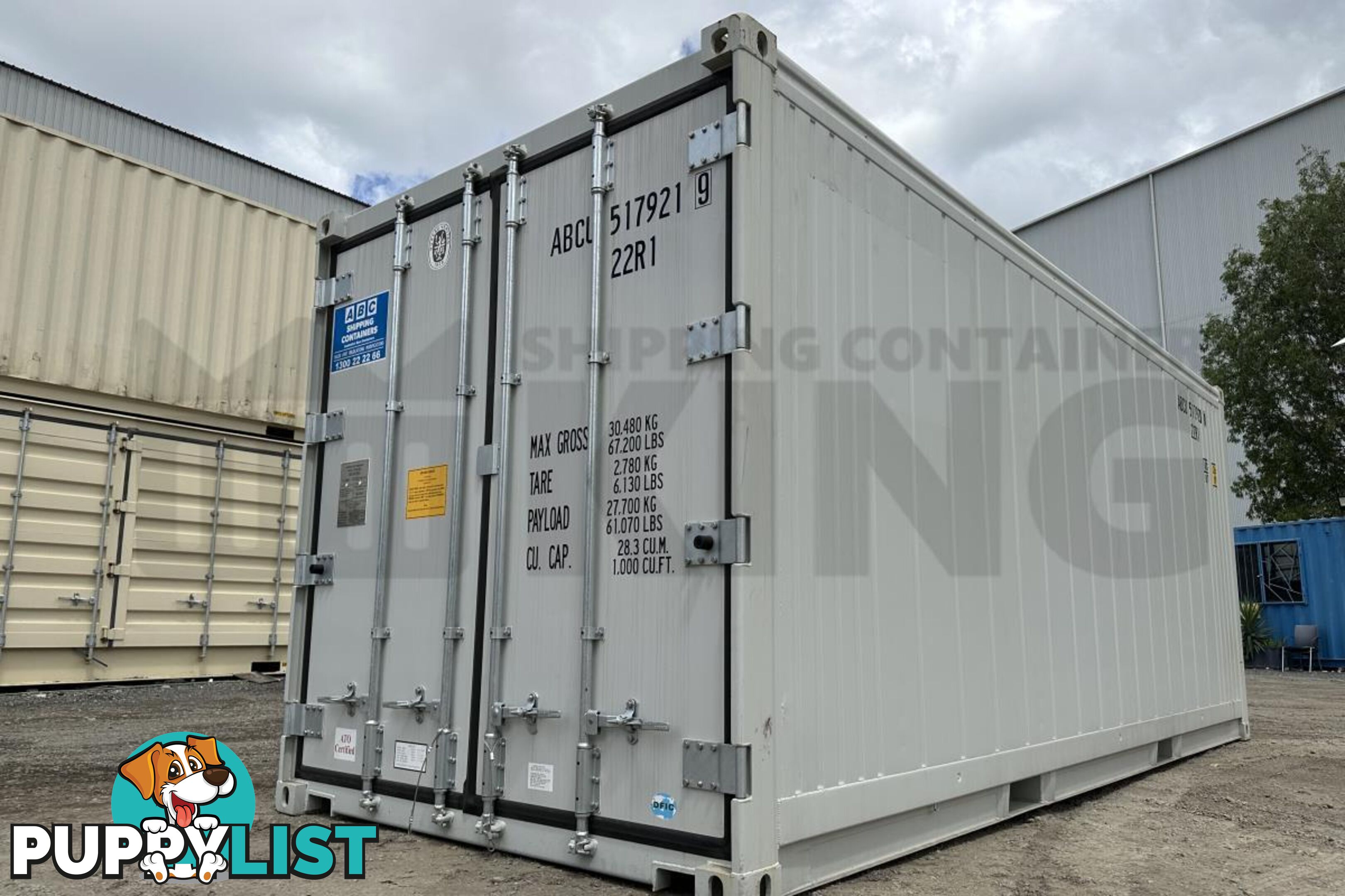 20' STANDARD HEIGHT REFRIGERATED "REEFER" SHIPPING CONTAINER (OPERATIONAL) - in Brisbane