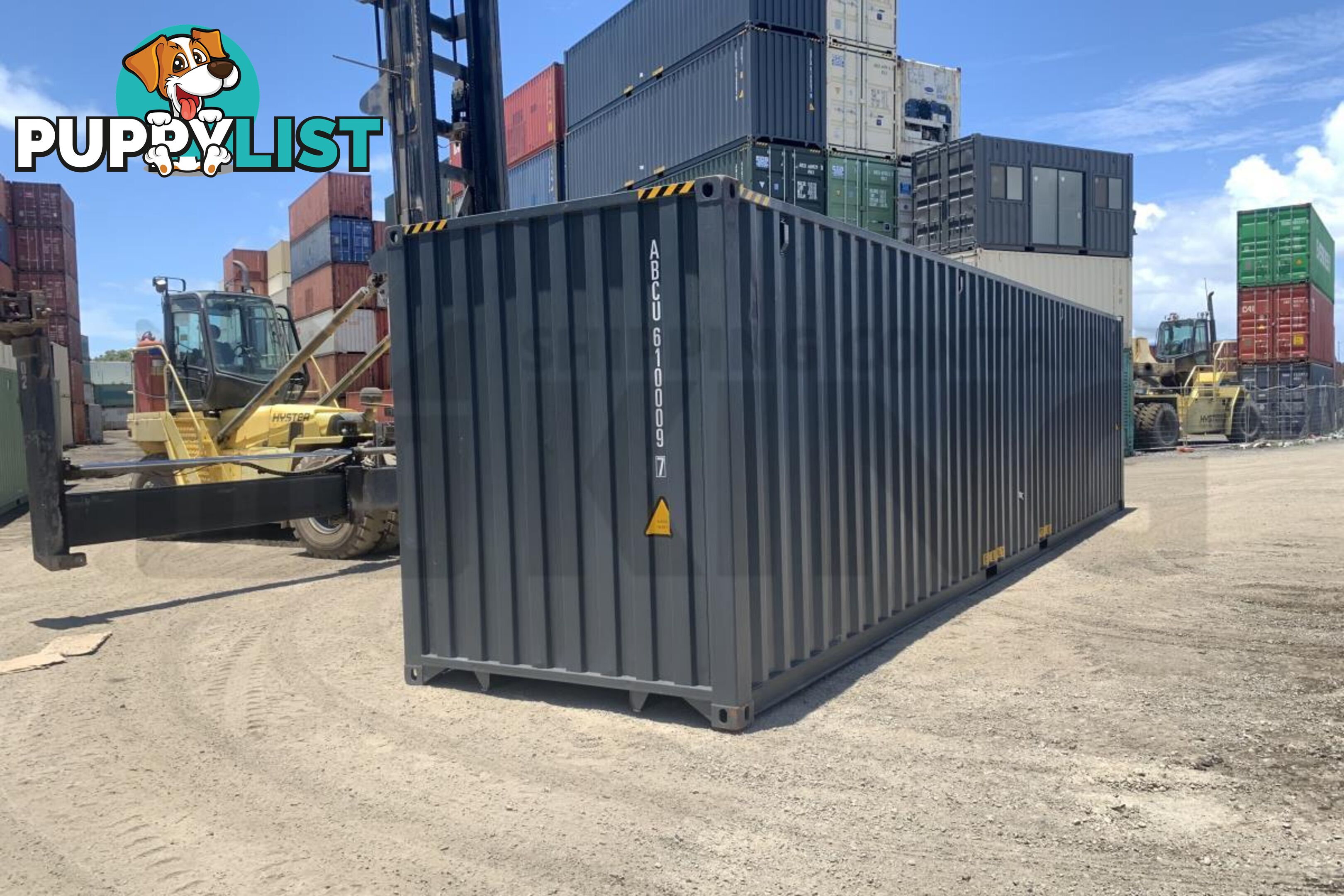 40' HIGH CUBE SHIPPING CONTAINER (STEEL FLOOR) - in Brisbane