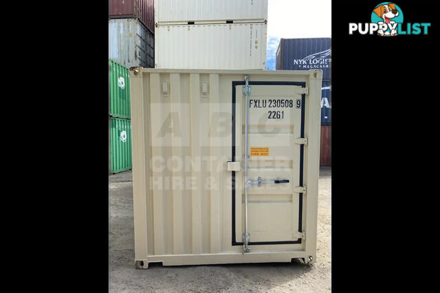 20' STANDARD HEIGHT SHIPPING CONTAINER (TRI DOOR) - in Brisbane