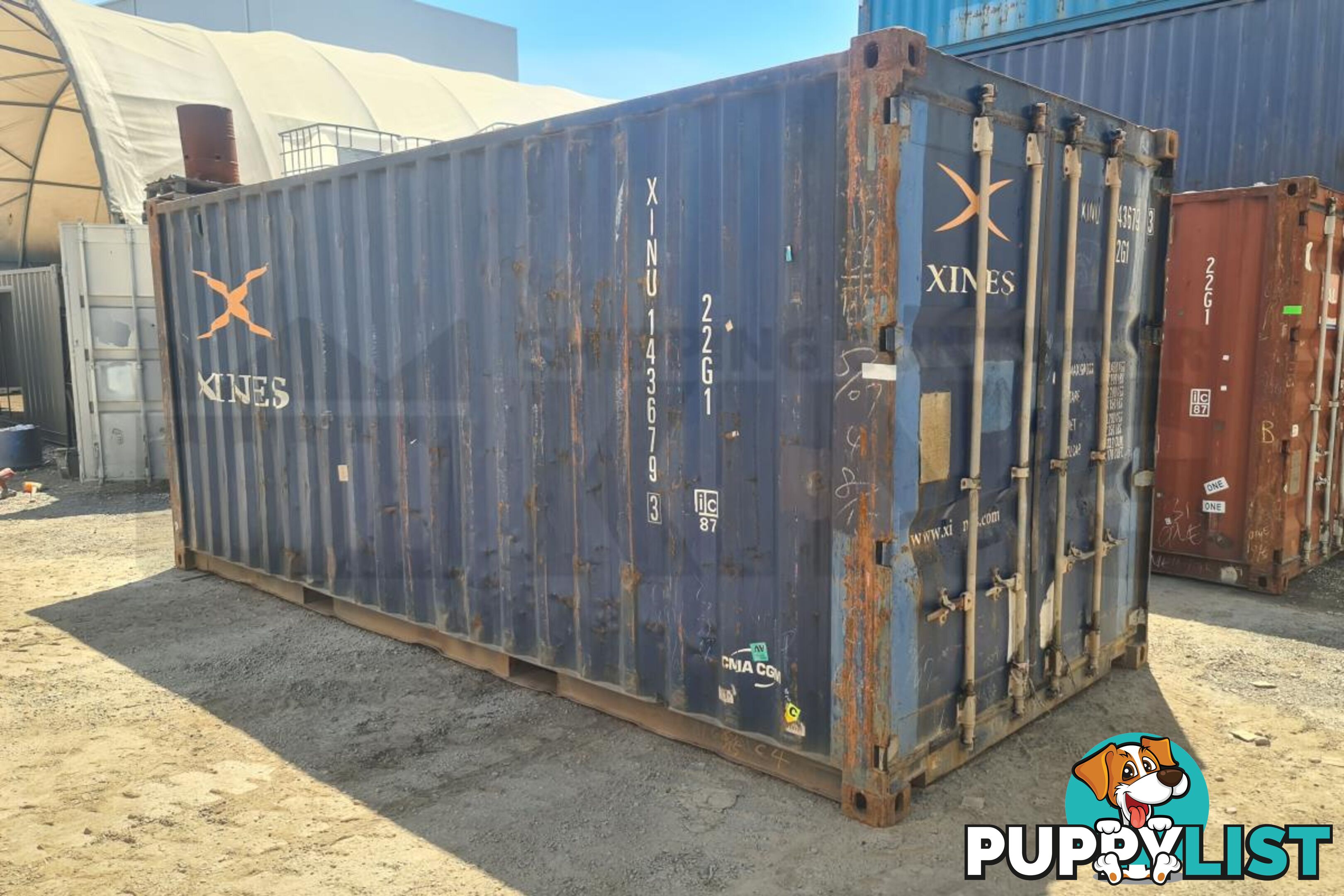 20' STANDARD HEIGHT SHIPPING CONTAINER - in Brisbane