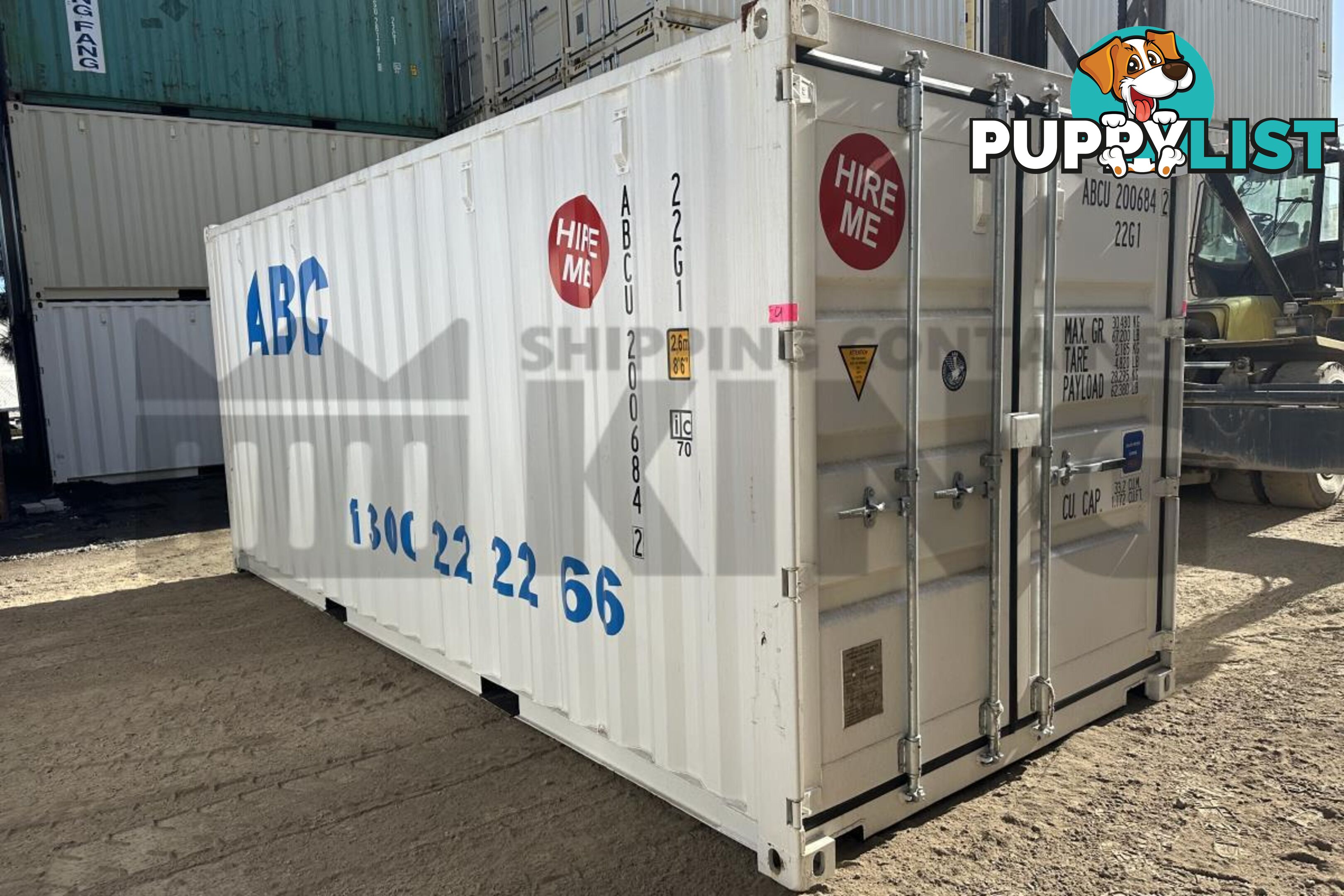 20' STANDARD HEIGHT SHIPPING CONTAINER - in Brisbane