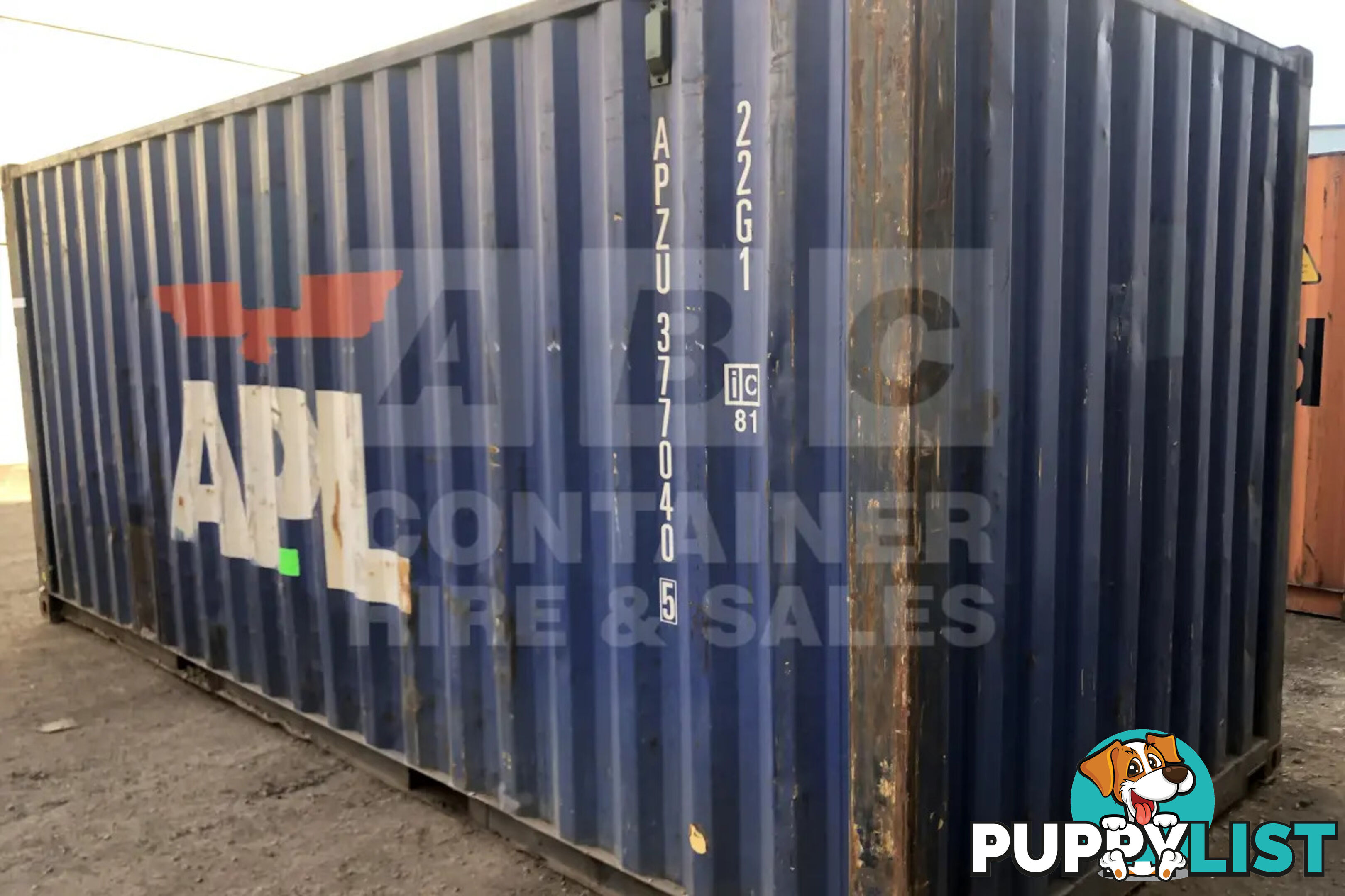 20' STANDARD HEIGHT SHIPPING CONTAINER