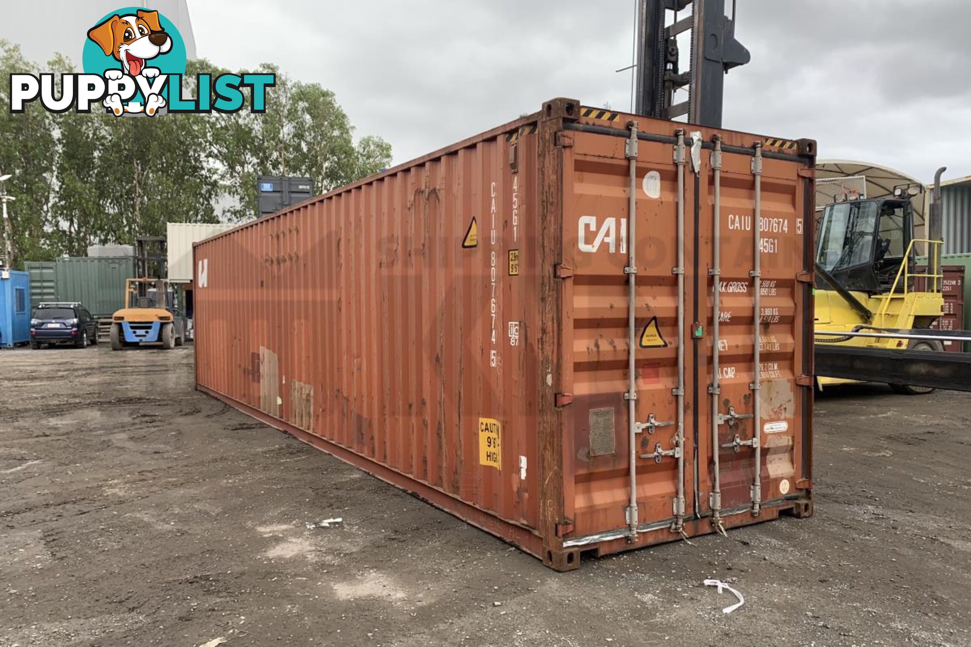 40' HIGH CUBE SHIPPING CONTAINER - in Chinchilla