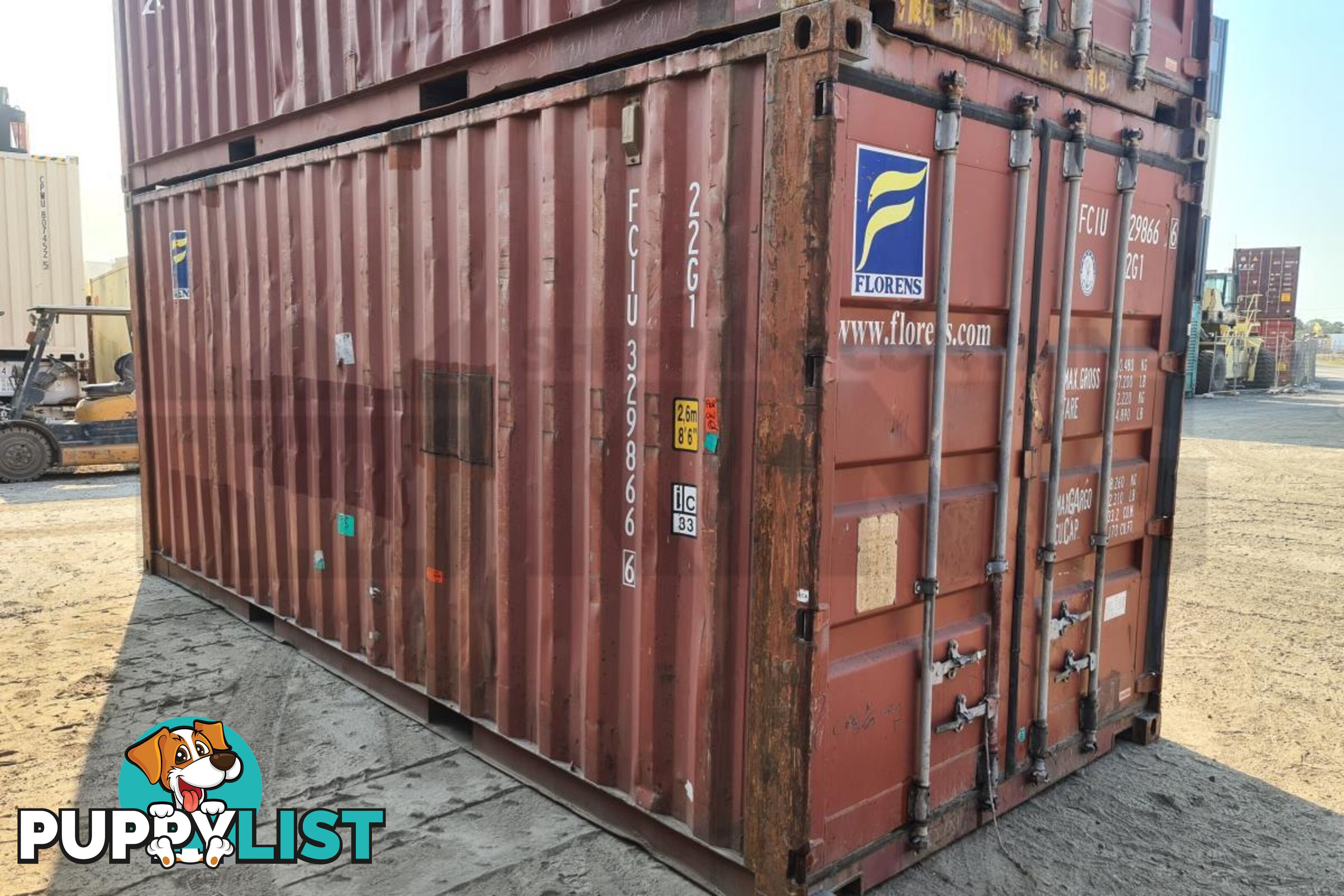 20' STANDARD HEIGHT SHIPPING CONTAINER - in Brisbane