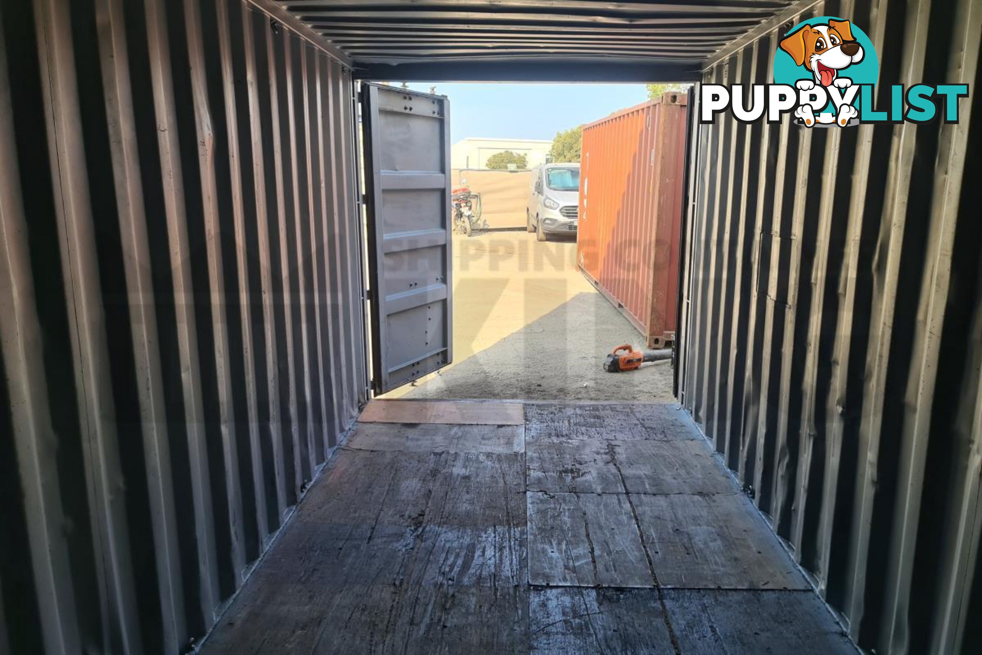 20' STANDARD HEIGHT SHIPPING CONTAINER - in Brisbane