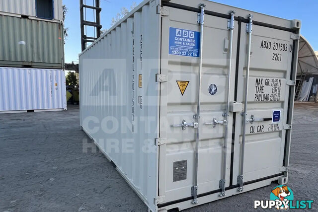 20' STANDARD HEIGHT SHIPPING CONTAINER - in Cairns