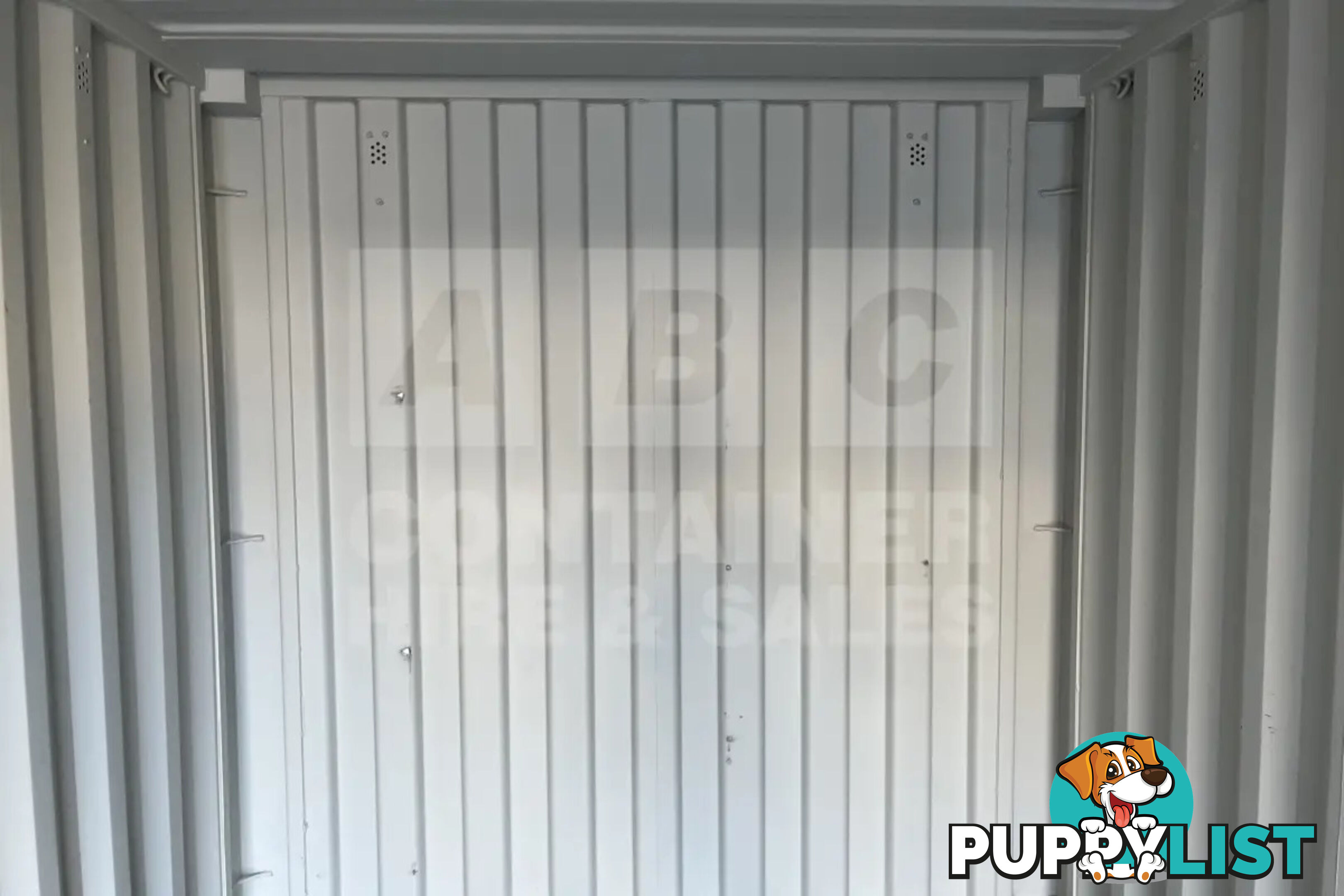 20' STANDARD HEIGHT SHIPPING CONTAINER - in Cairns