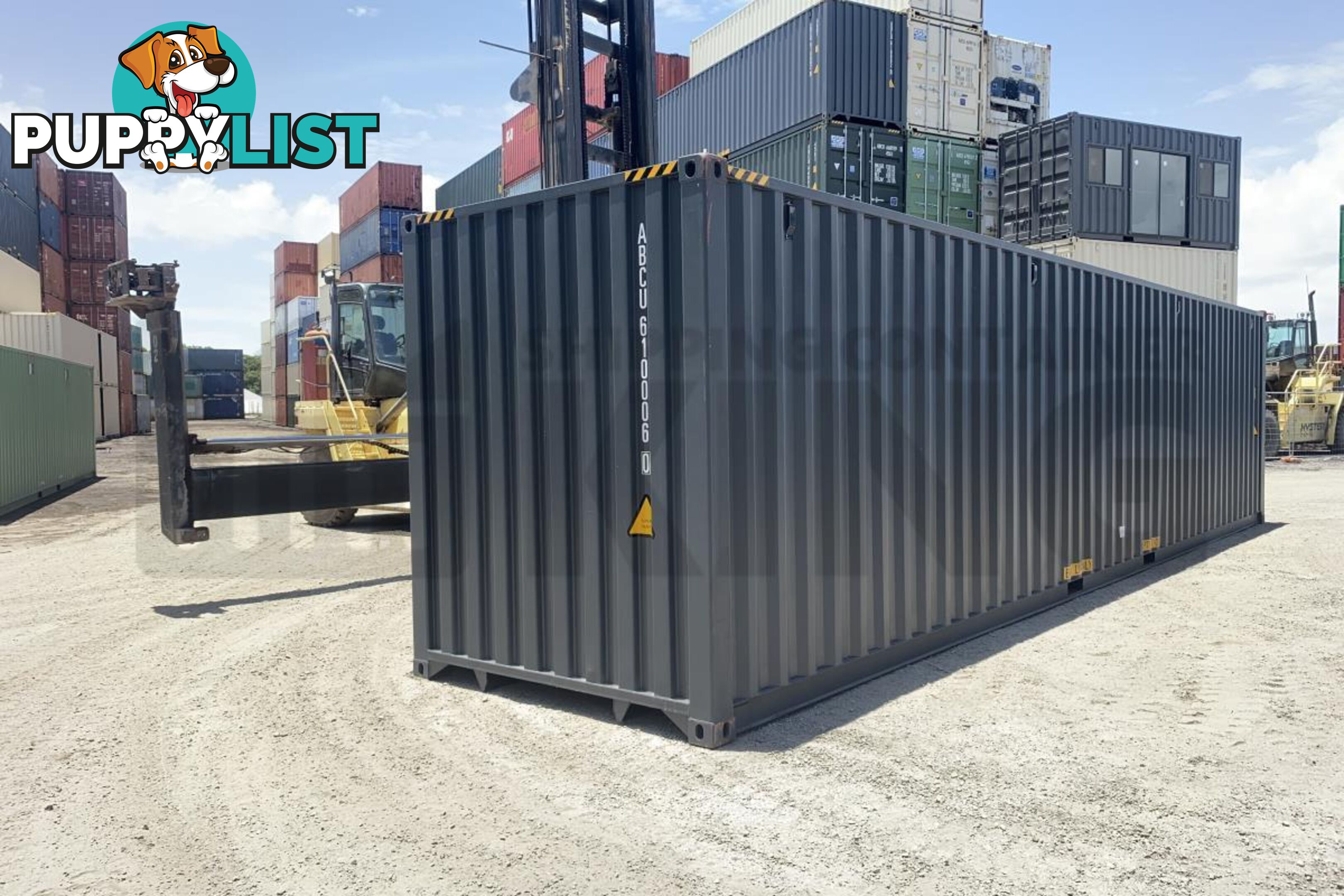 40' HIGH CUBE SHIPPING CONTAINER (STEEL FLOOR) - in Brisbane