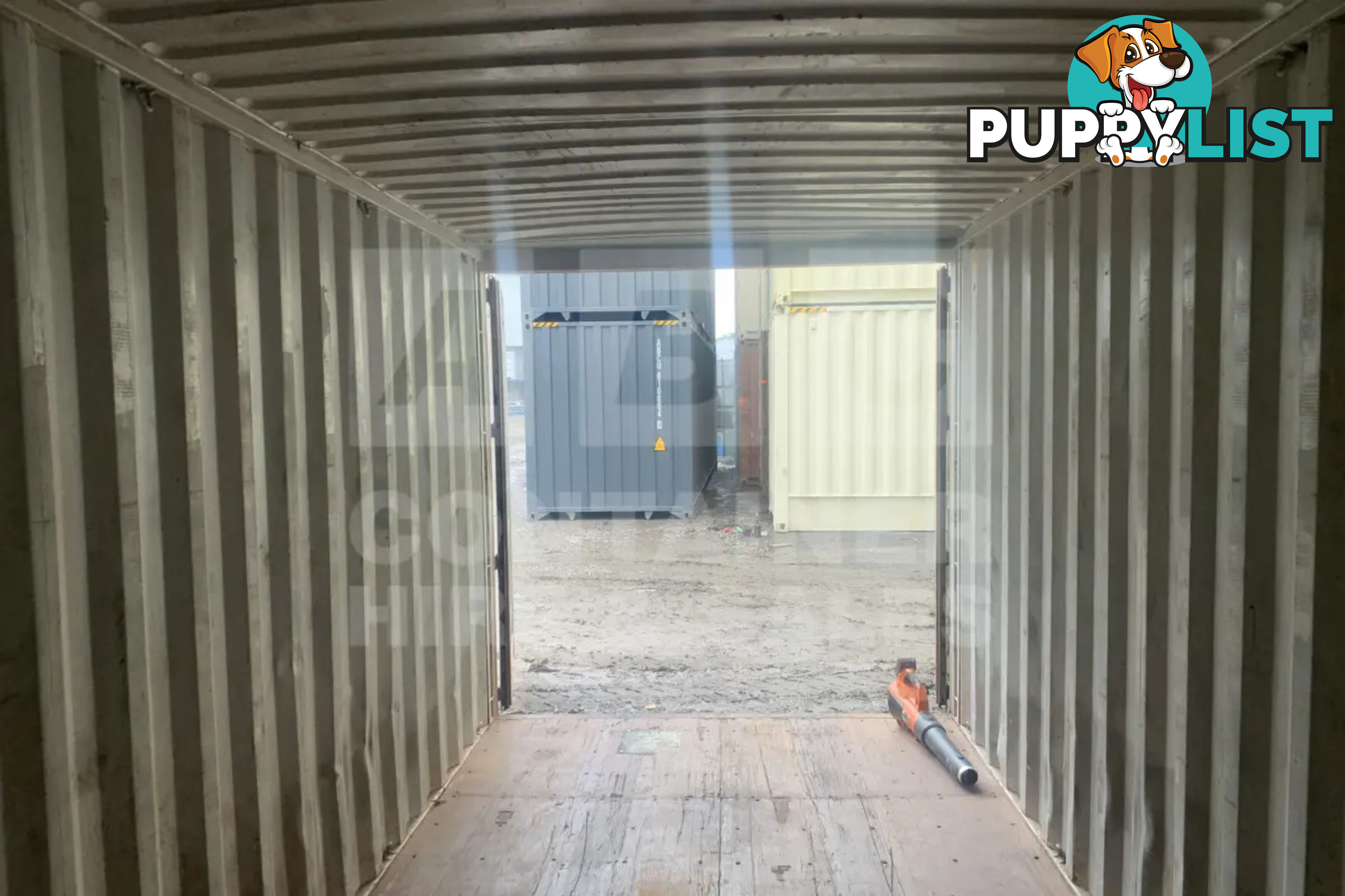 20' STANDARD HEIGHT SHIPPING CONTAINER