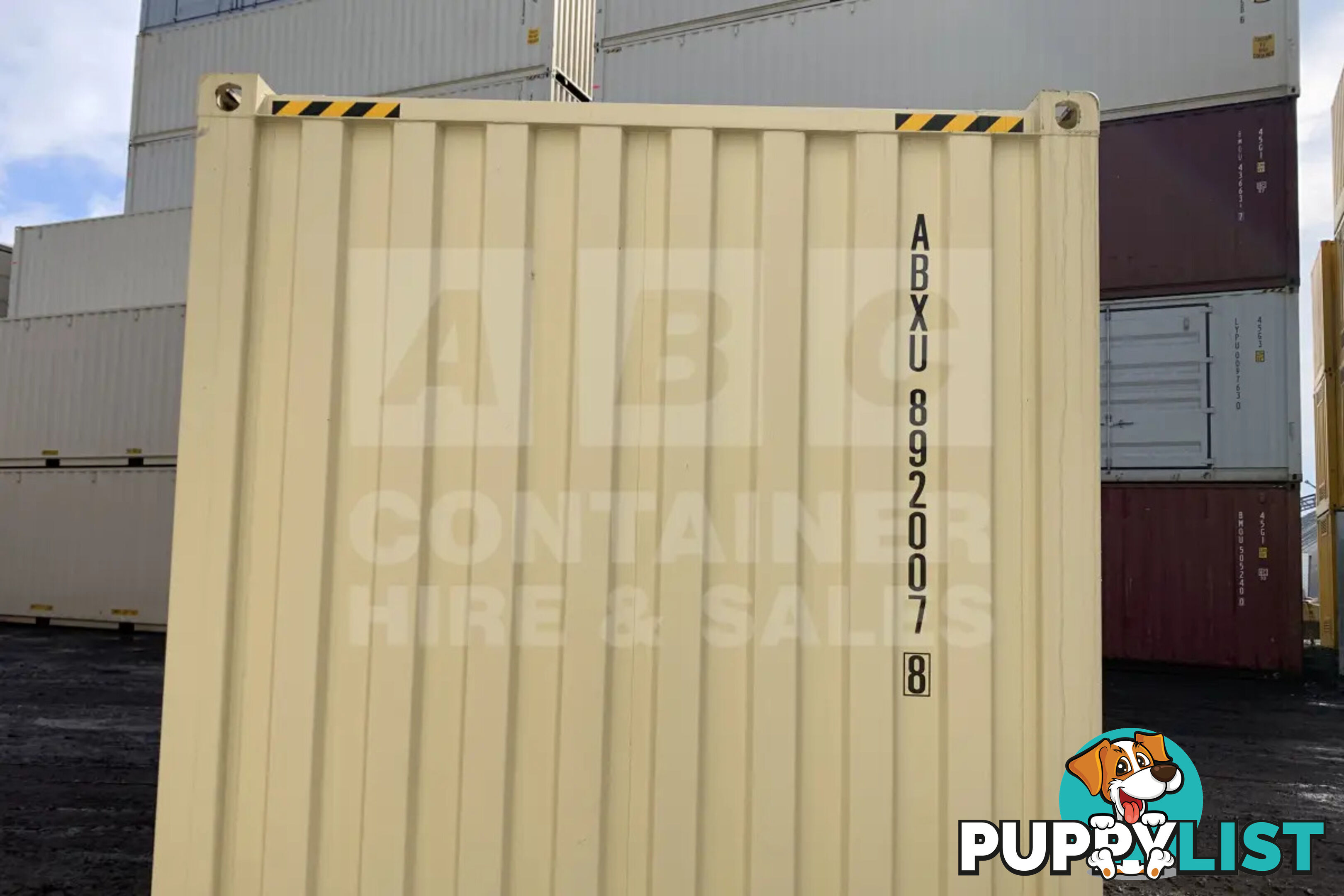 40' HIGH CUBE SHIPPING CONTAINER (STEEL FLOOR) - in Brisbane