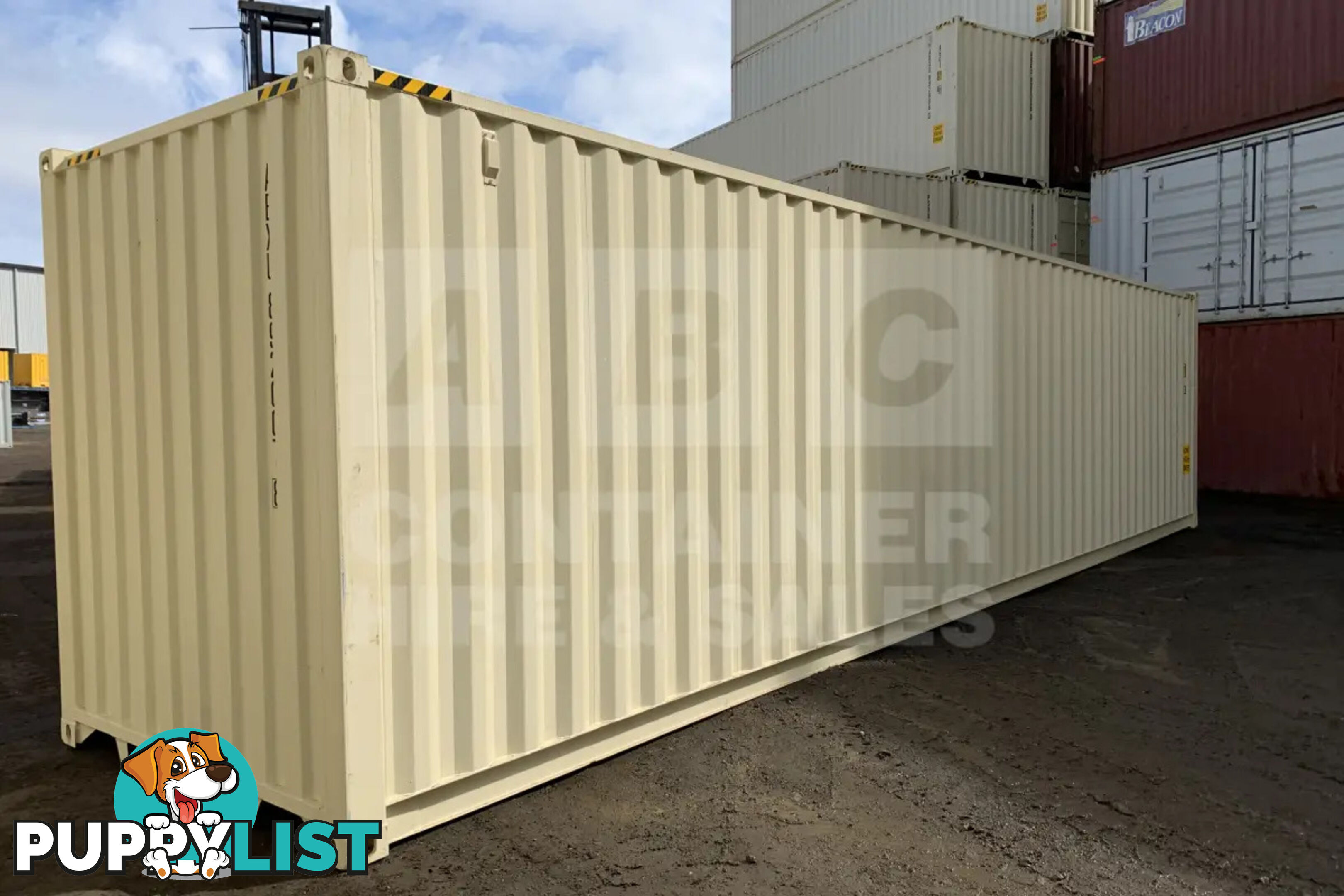 40' HIGH CUBE SHIPPING CONTAINER (STEEL FLOOR) - in Brisbane