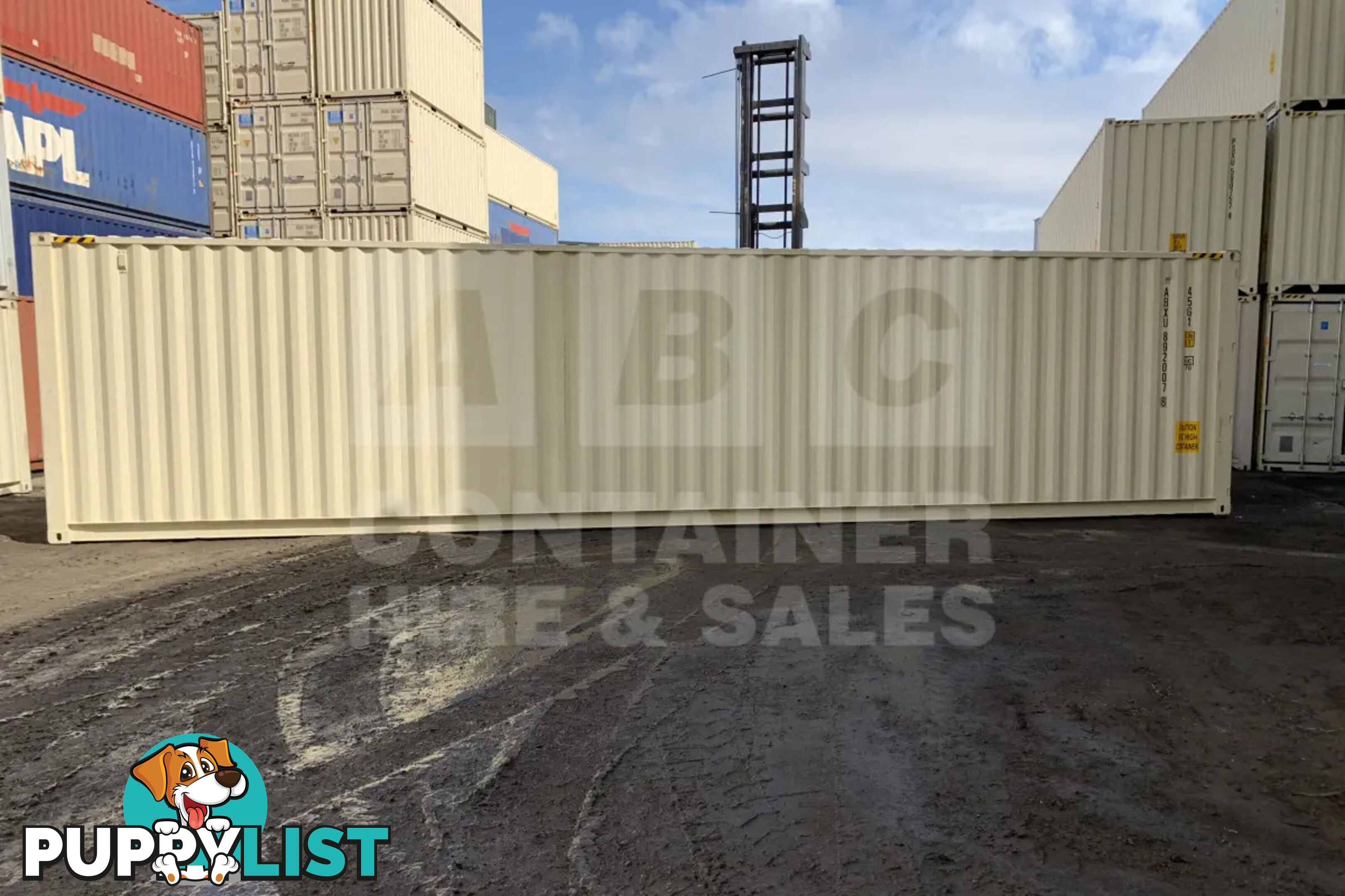 40' HIGH CUBE SHIPPING CONTAINER (STEEL FLOOR) - in Brisbane