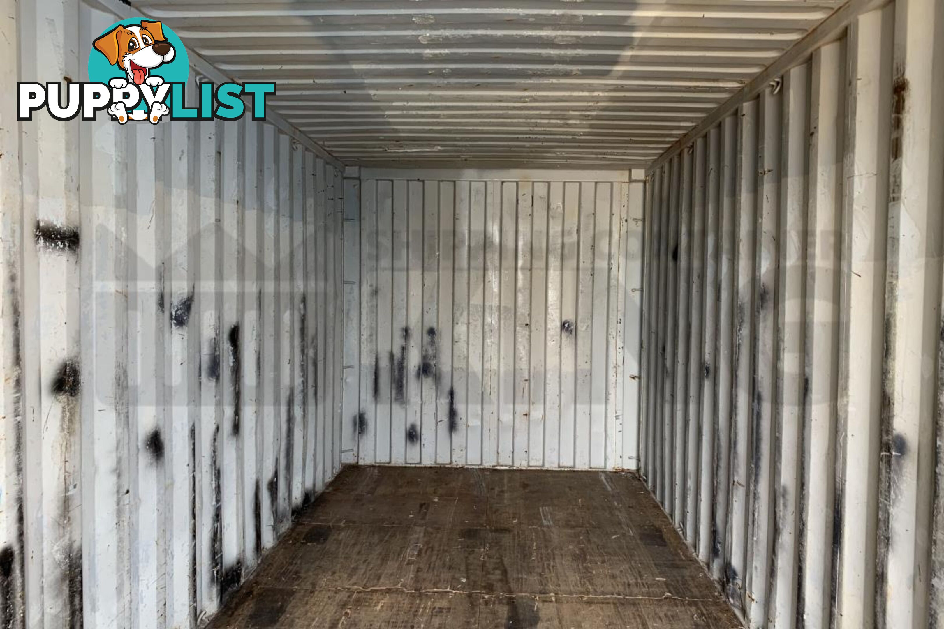 20' STANDARD HEIGHT SHIPPING CONTAINER - in Brisbane