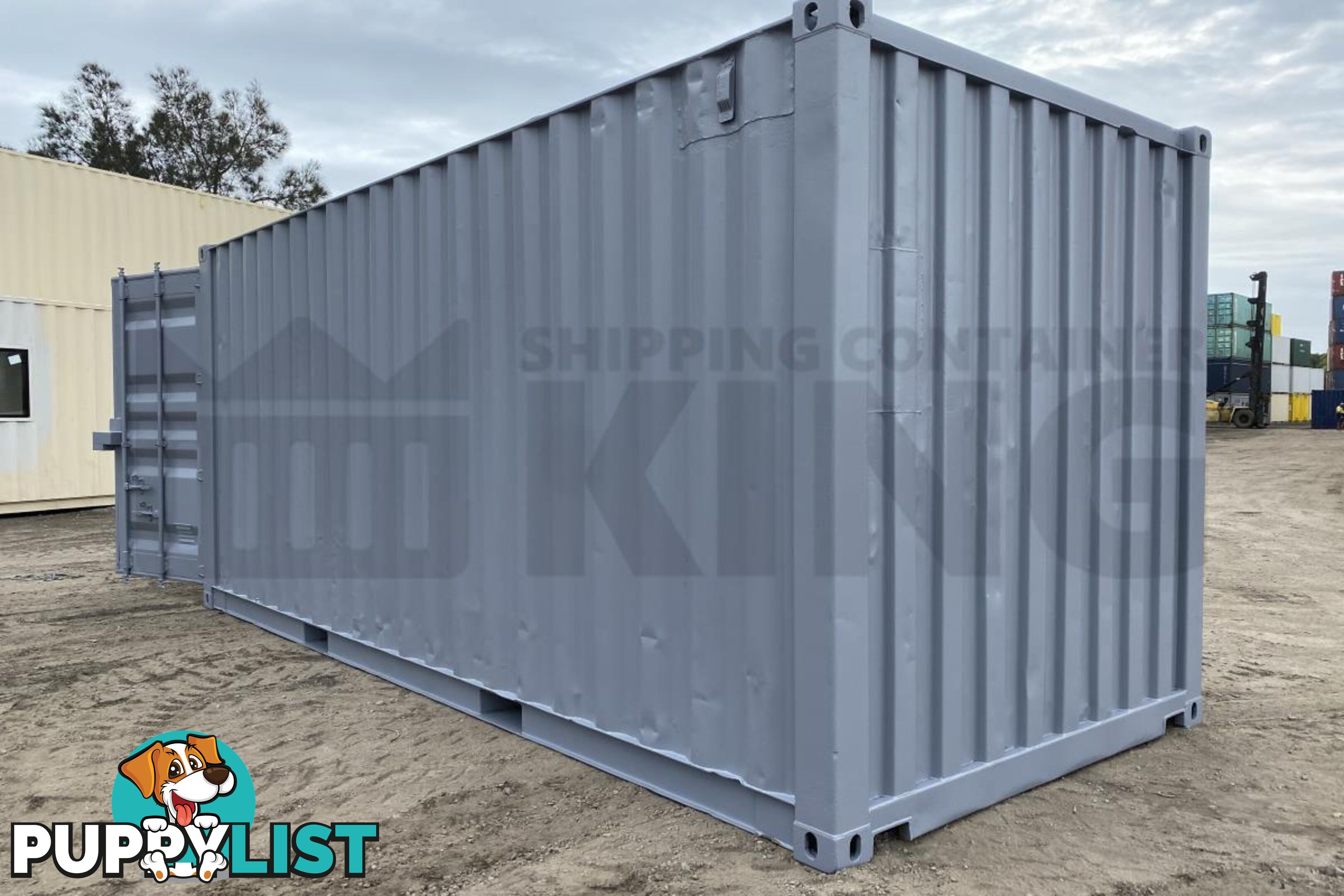 20' STANDARD HEIGHT SHIPPING CONTAINER - in Toowoomba